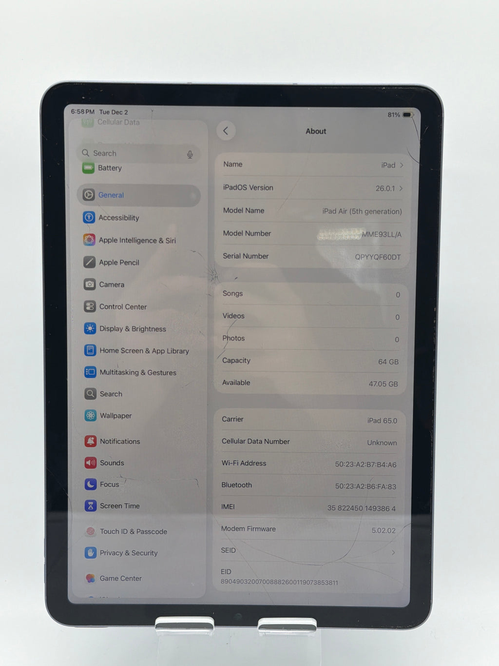 Broken Apple iPad Air 5th Gen 10.9" 8GB RAM 64GB MME93LL/A Purple Factory Unlocked