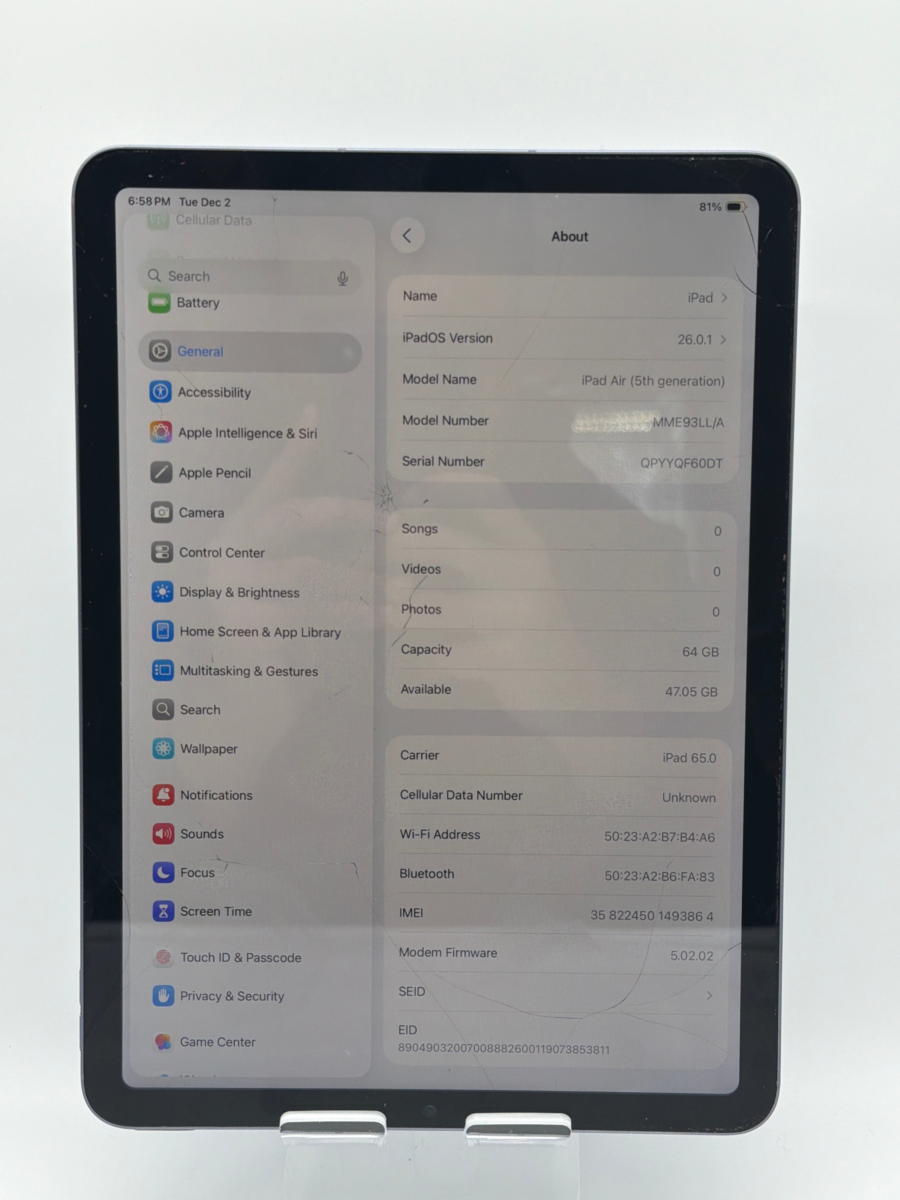 Broken Apple iPad Air 5th Gen 10.9" 8GB RAM 64GB MME93LL/A Purple Factory Unlocked