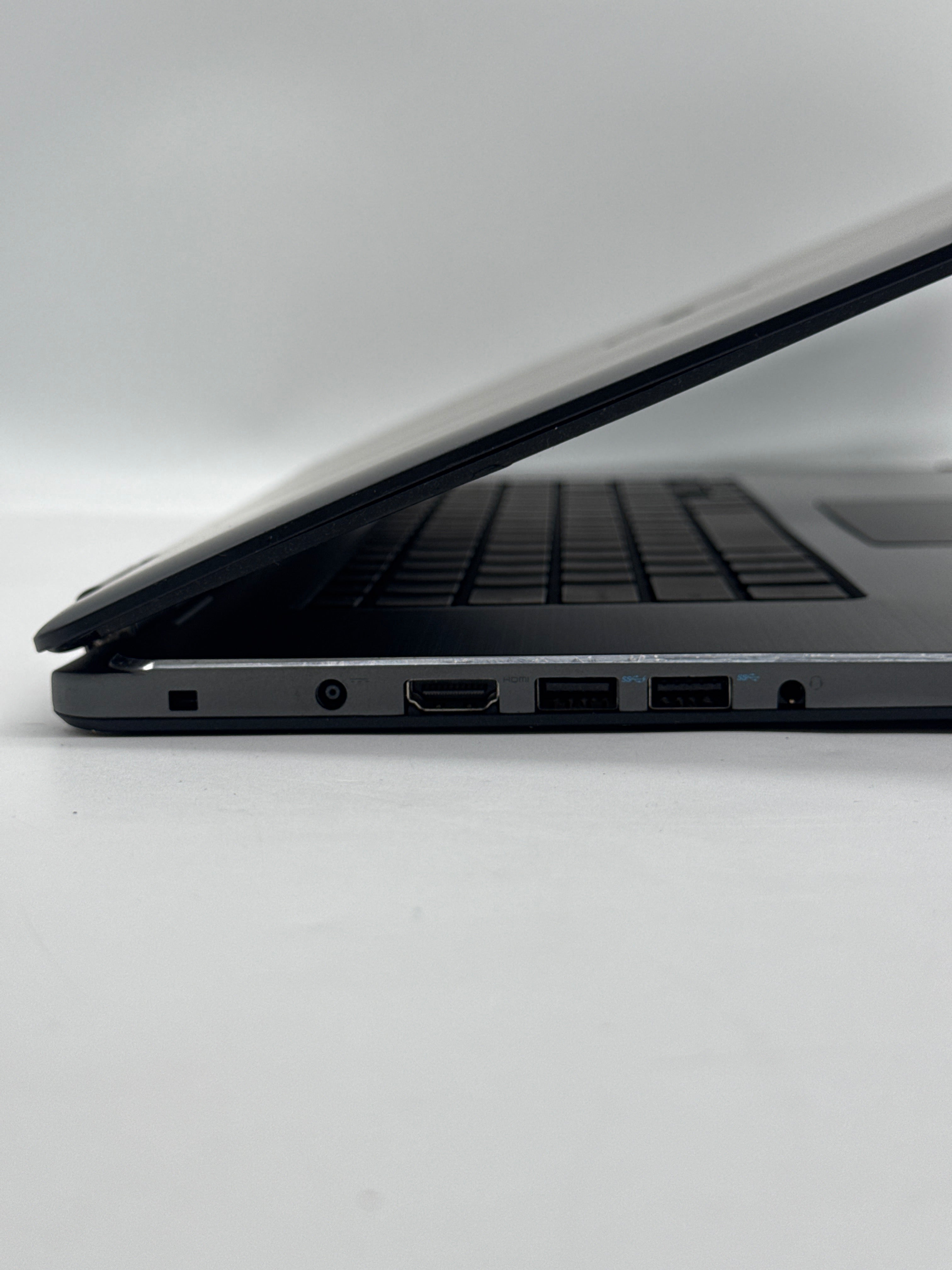 Dell Inspiron 15-7568 i3-6100U 4GB RAM 500GB HDD - For Parts (Read DESC)