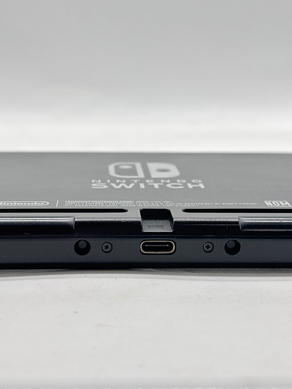 Nintendo Switch Console 32GB Black with Dock and Joy-Con - Used