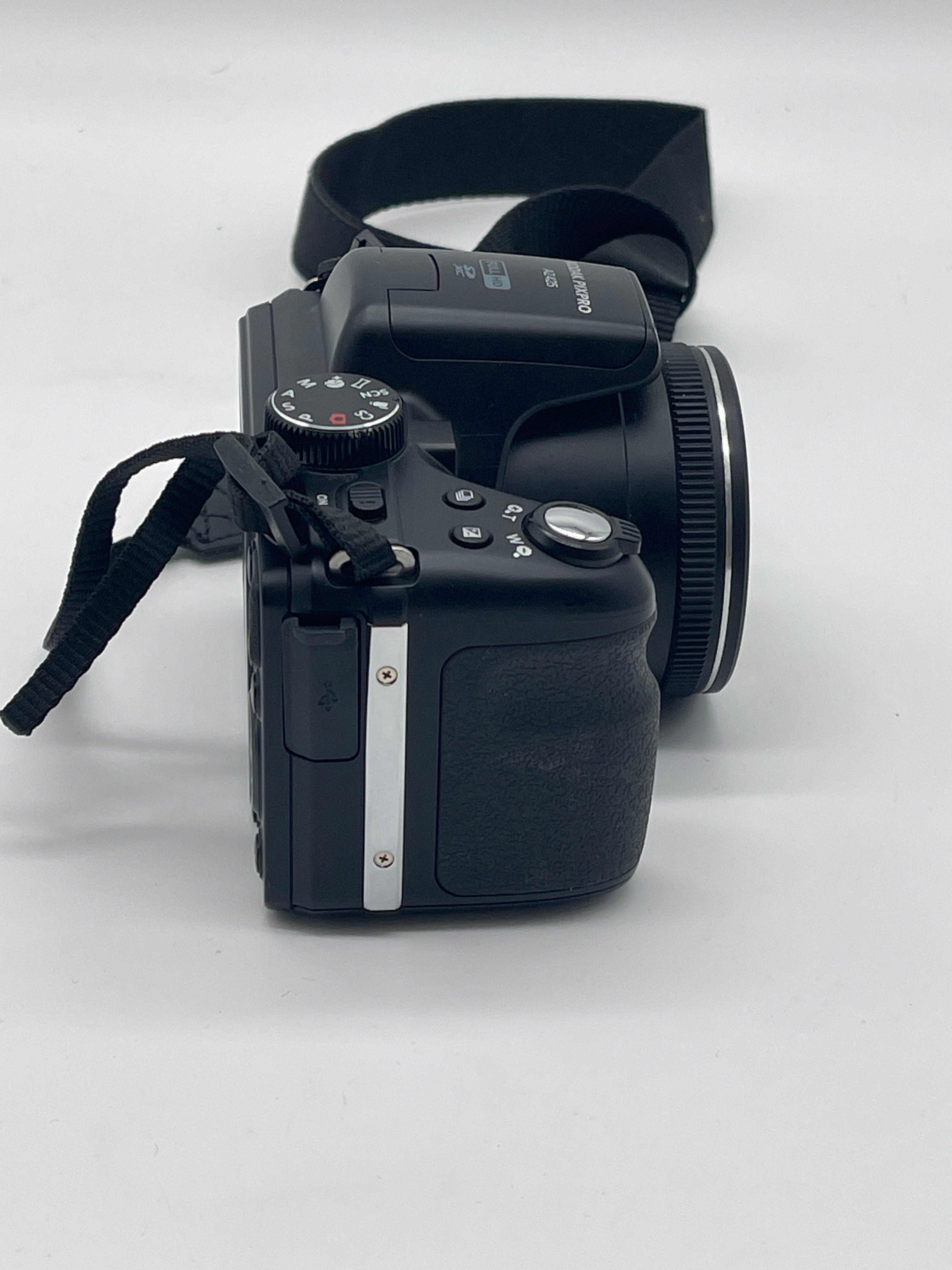 Kodak PIXPRO AZ425 Digital Camera