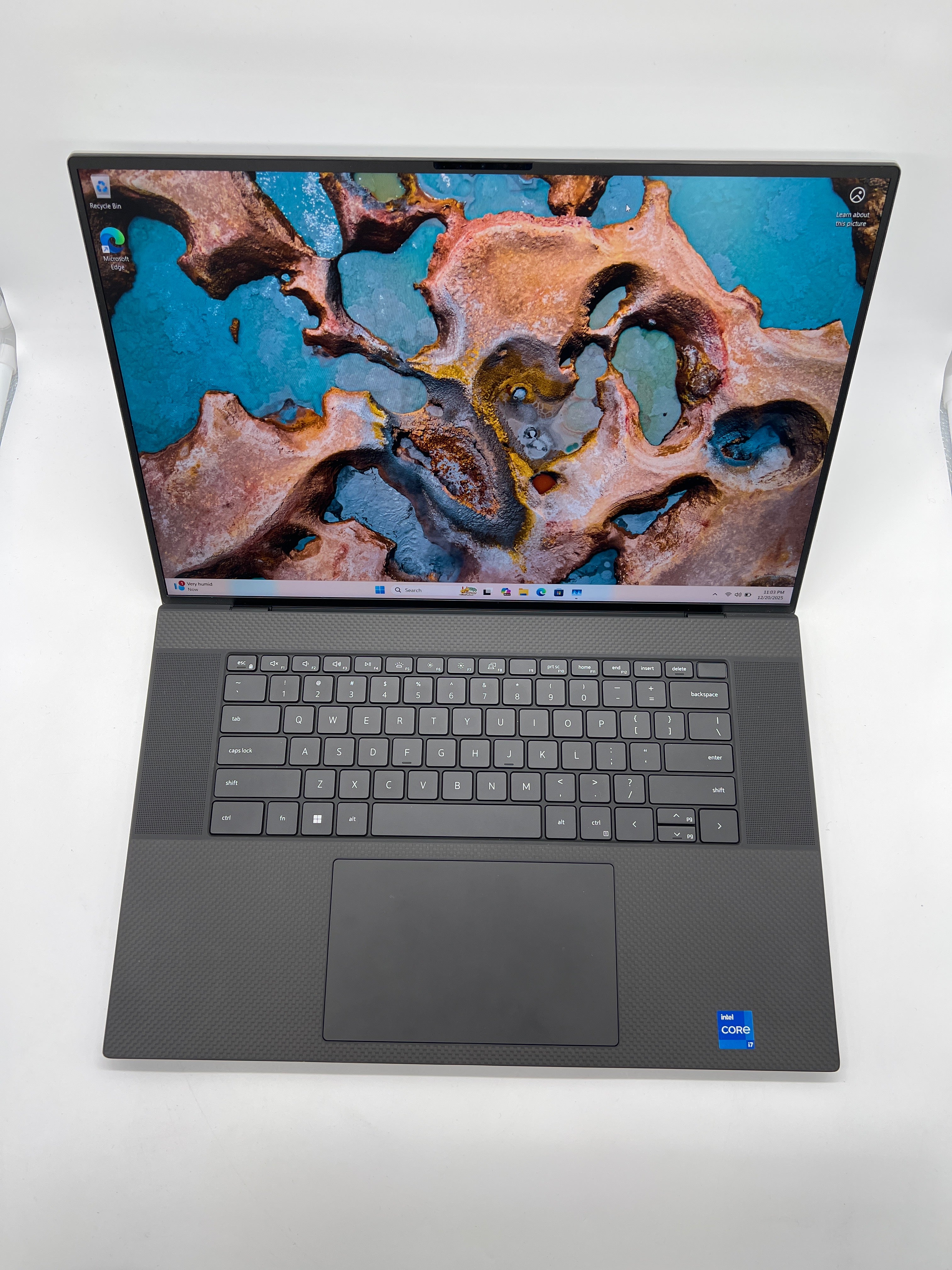 Dell XPS 17 9730 i7-13700H 32GB RAM 1TB SSD RTX 4050