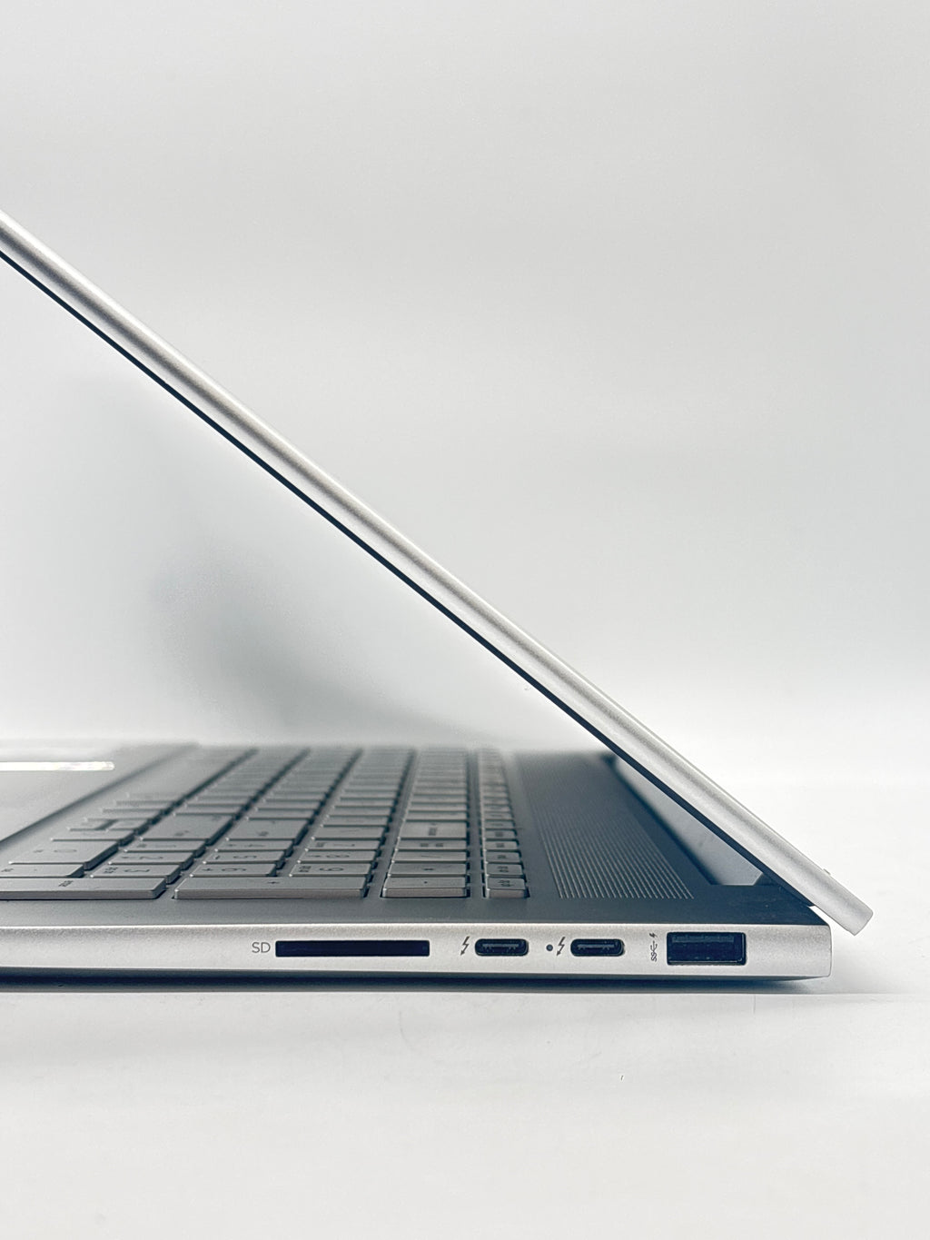 HP Envy Laptop 17-cr0013dx i7-1260P 12GB RAM 512GB SSD Silver - Used