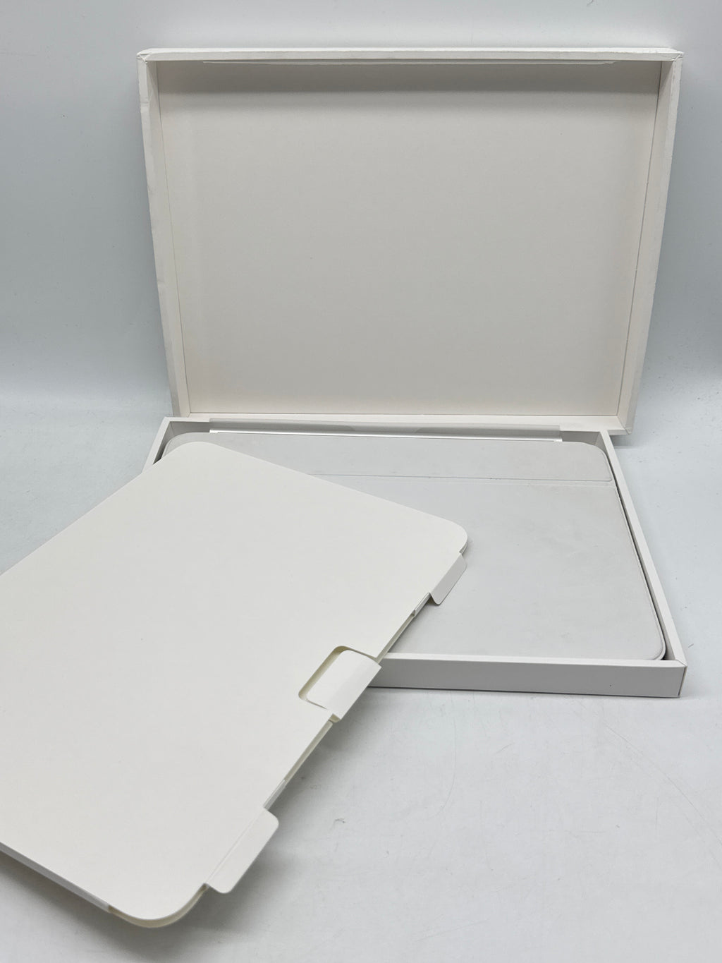 Apple Magic Keyboard A2975 for iPad Pro 11" M4 White - Used