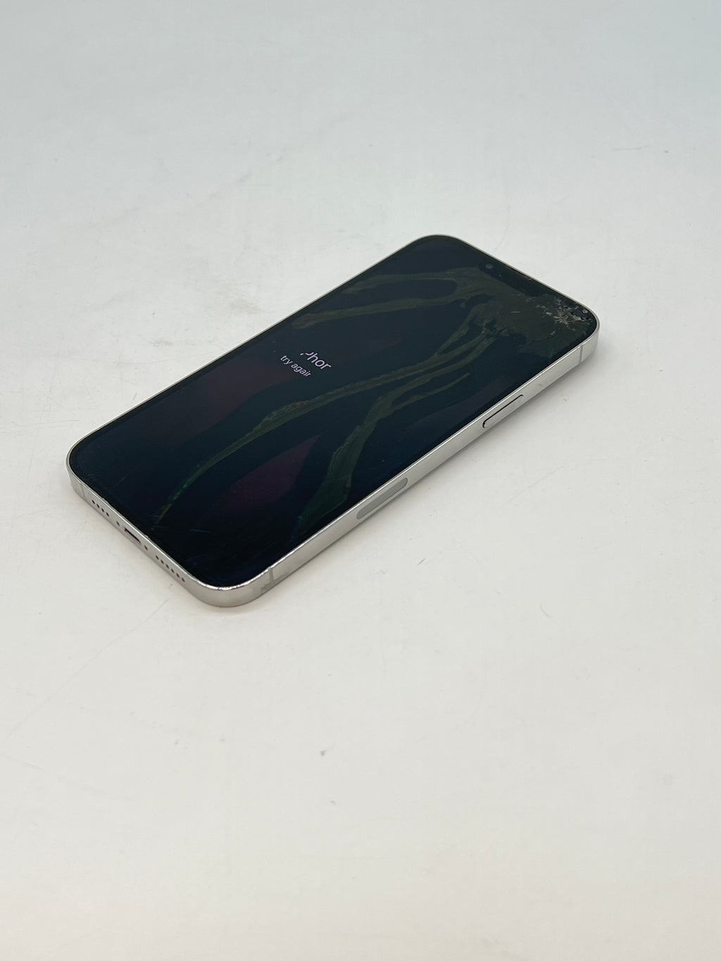 Apple iPhone 13 Pro Max 256GB AT&T White - Cracked Screen Bad LCD