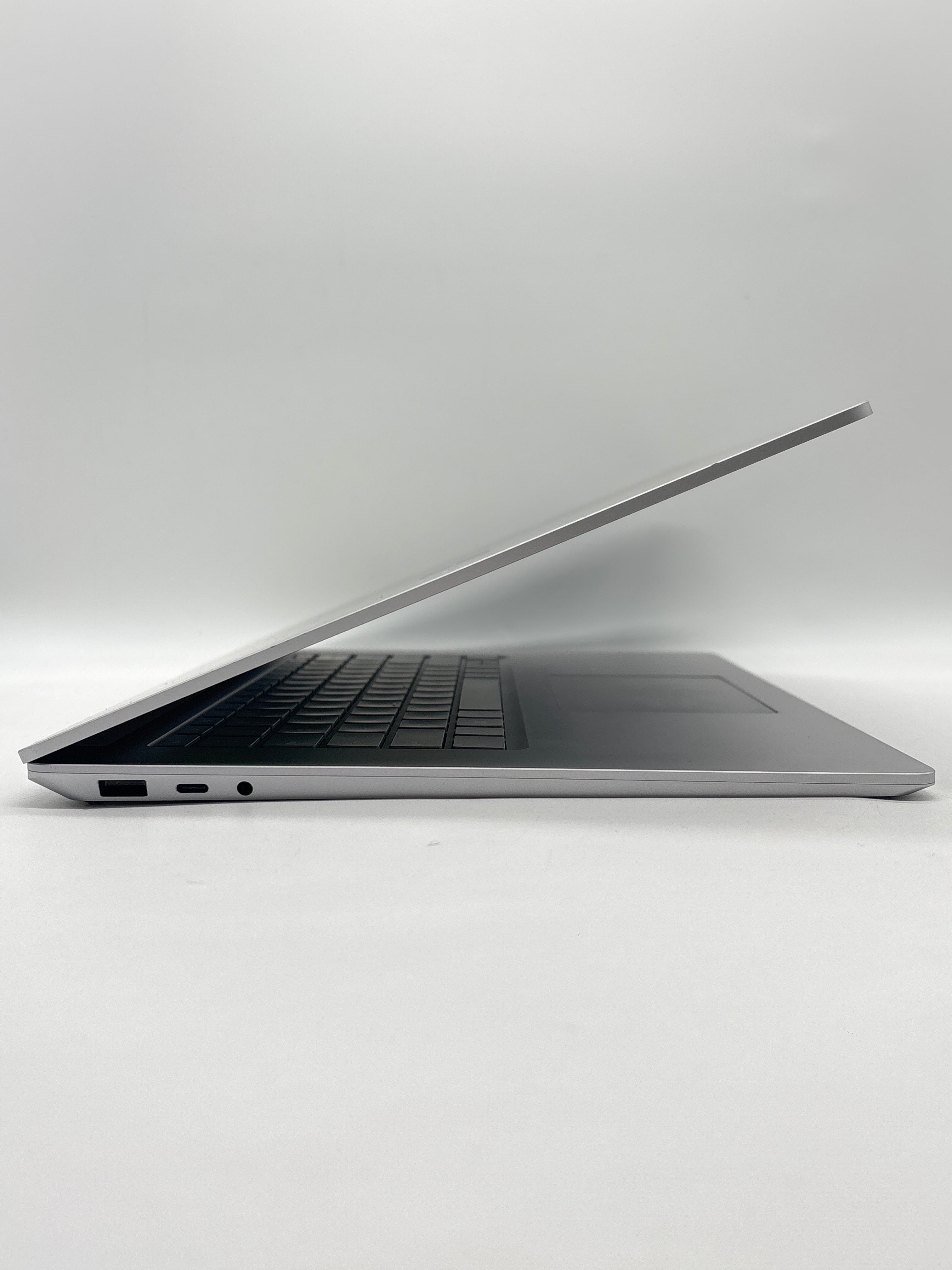 Microsoft Surface Laptop 4 i7-1185G7 8GB RAM 512GB SSD