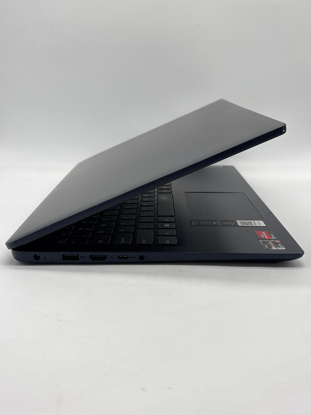 Lenovo Ideapad 1 15AMN7 15" AMD Ryzen 5 7520U 8GB RAM 256GB SSD Blue - READ