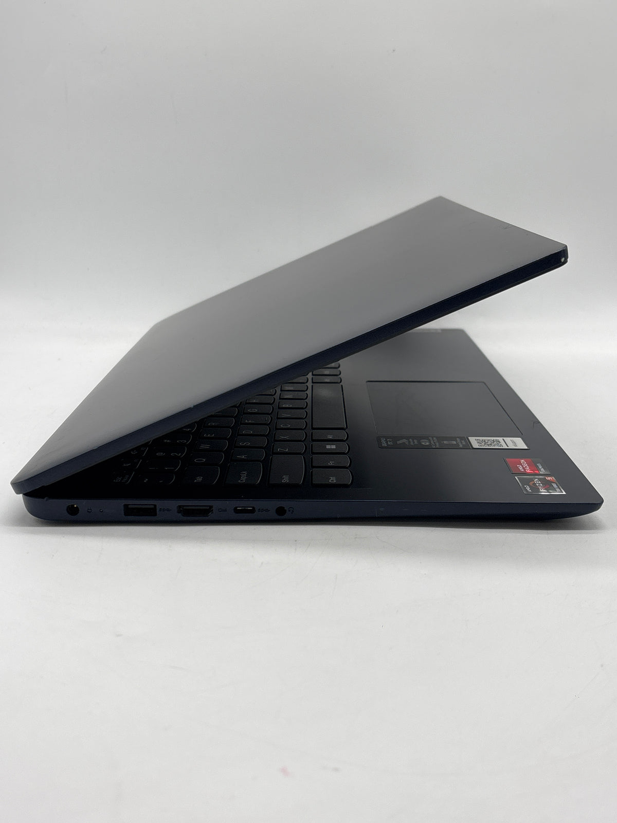 Lenovo Ideapad 1 15AMN7 15" AMD Ryzen 5 7520U 8GB RAM 256GB SSD Blue - READ