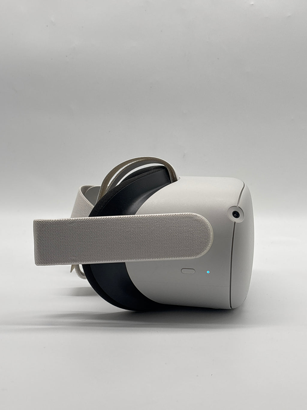 Meta Quest 2 KW49CM 64GB Standalone All-in-One VR Headset White - Used