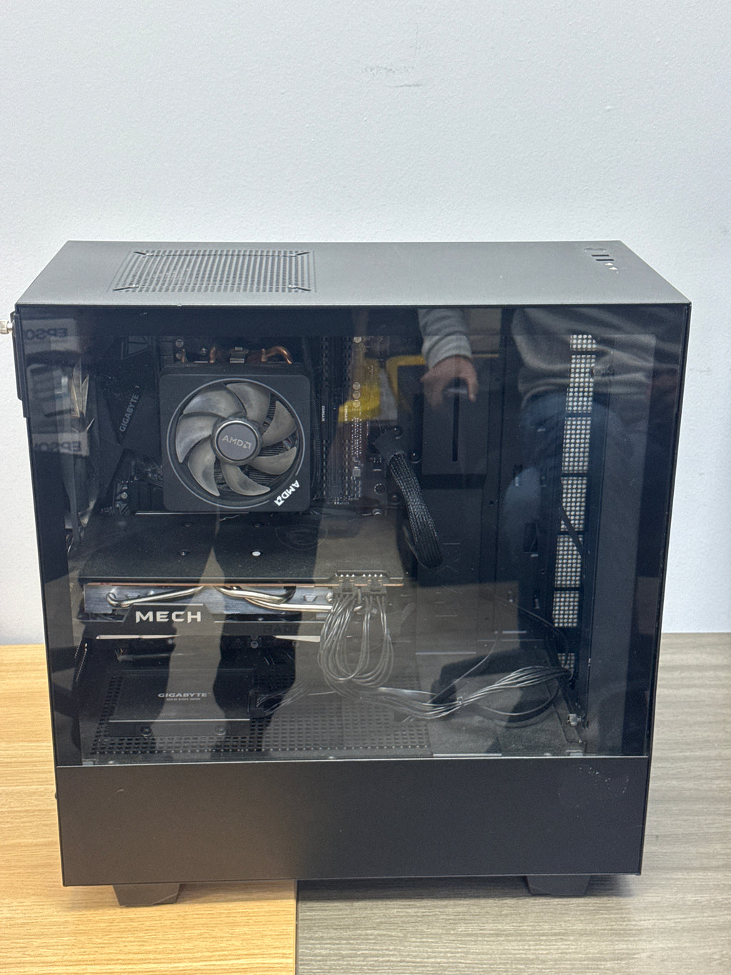 NZXT Custom Gaming Desktop Ryzen 9 7950HX 42GB RAM 6TB SSD RTX 4070 12GB - Used
