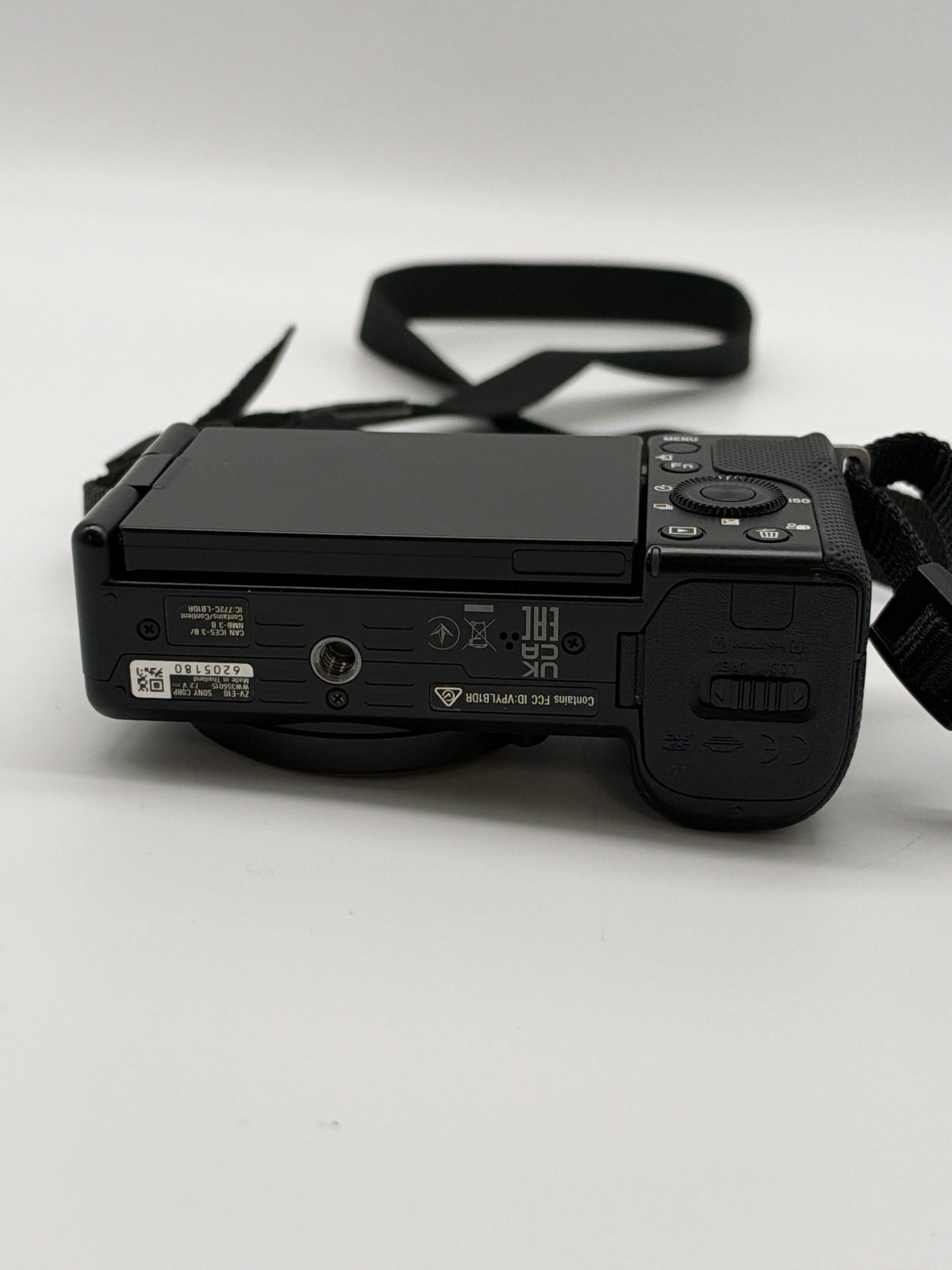 Sony ZV-E10 Mirrorless Digital Camera Body Only with Battery Charger - Used