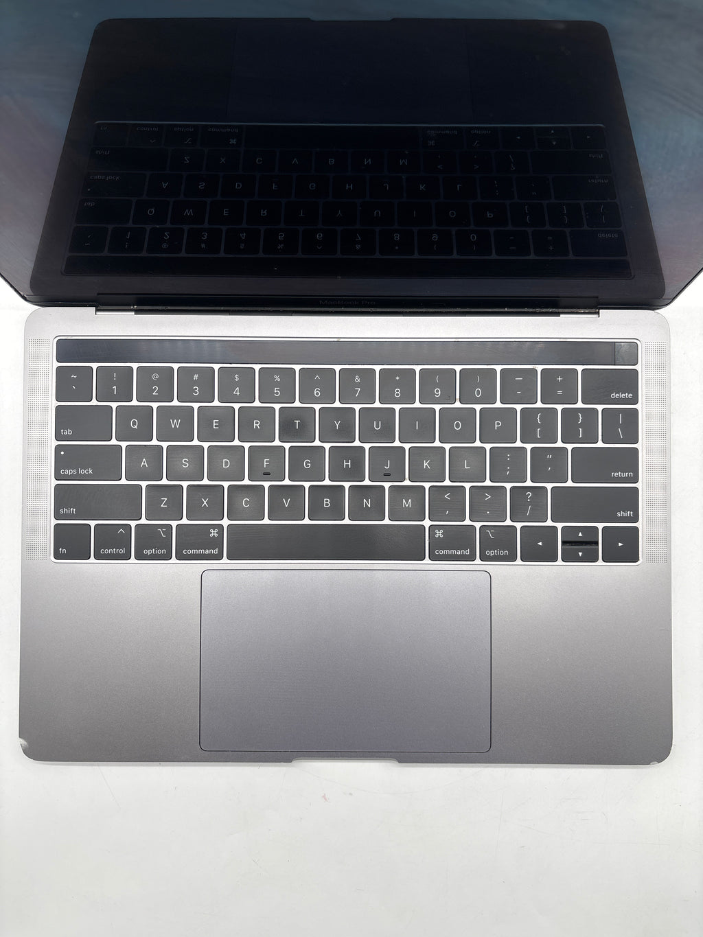 Apple MacBook Pro 13" A1989 Intel Core i5 8GB RAM 256GB SSD Silver - READ
