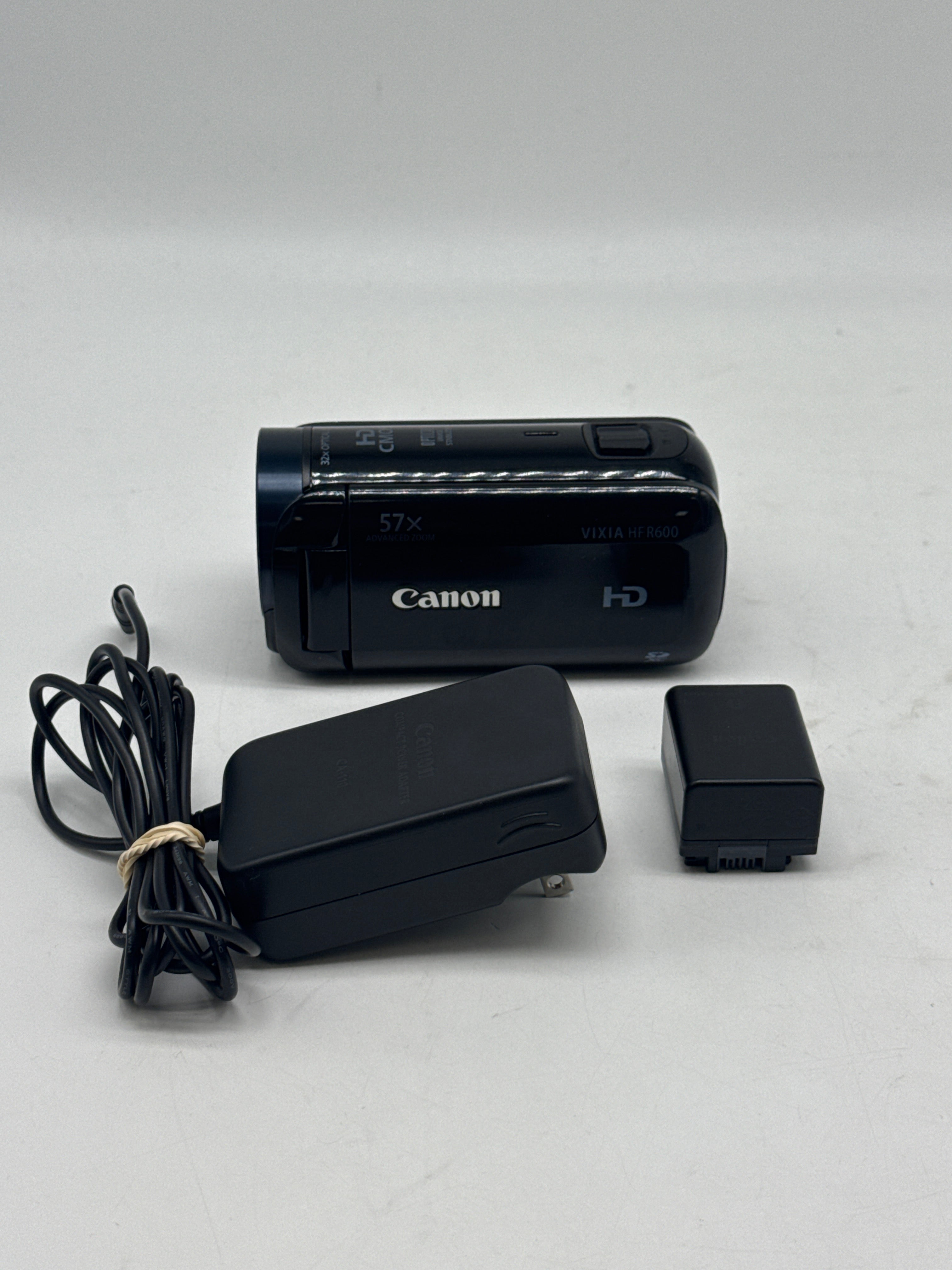 Canon VIXIA HF R600 HD Camcorder 57x Optical Zoom Black Used