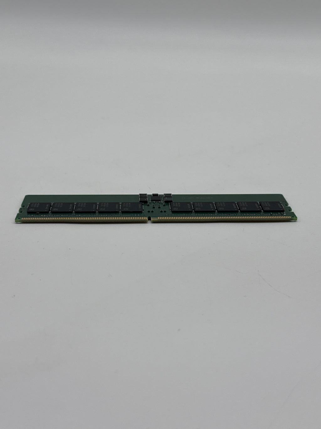 M321R4GA3PB0-CWM SAMSUNG 32GB (1X32GB) 2RX8 PC5-5600B ECC RDIMM MEMORY
