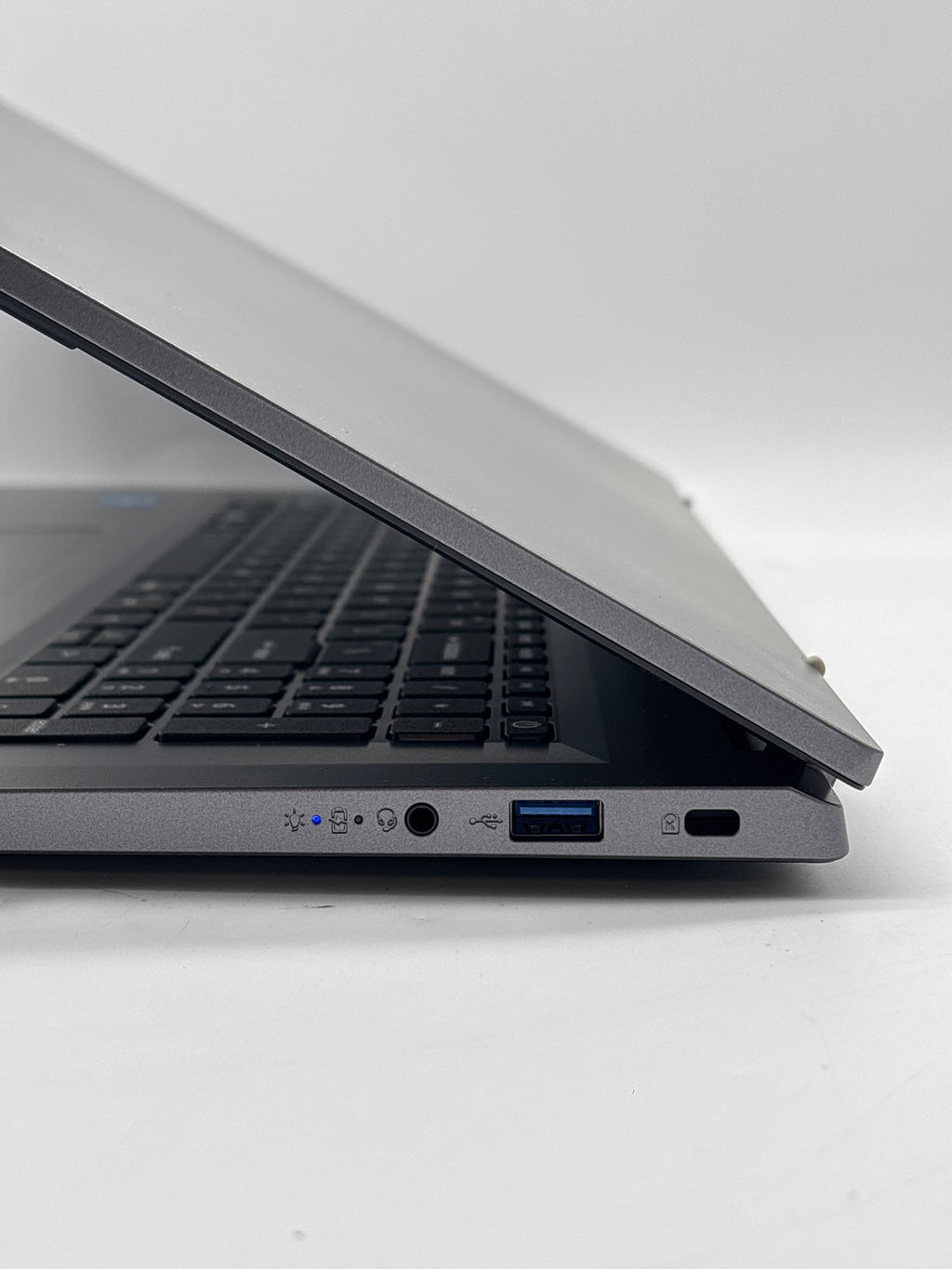 Acer Aspire 3 N23H5 15.6" Core i3-N305 8GB RAM 256GB SSD - Used