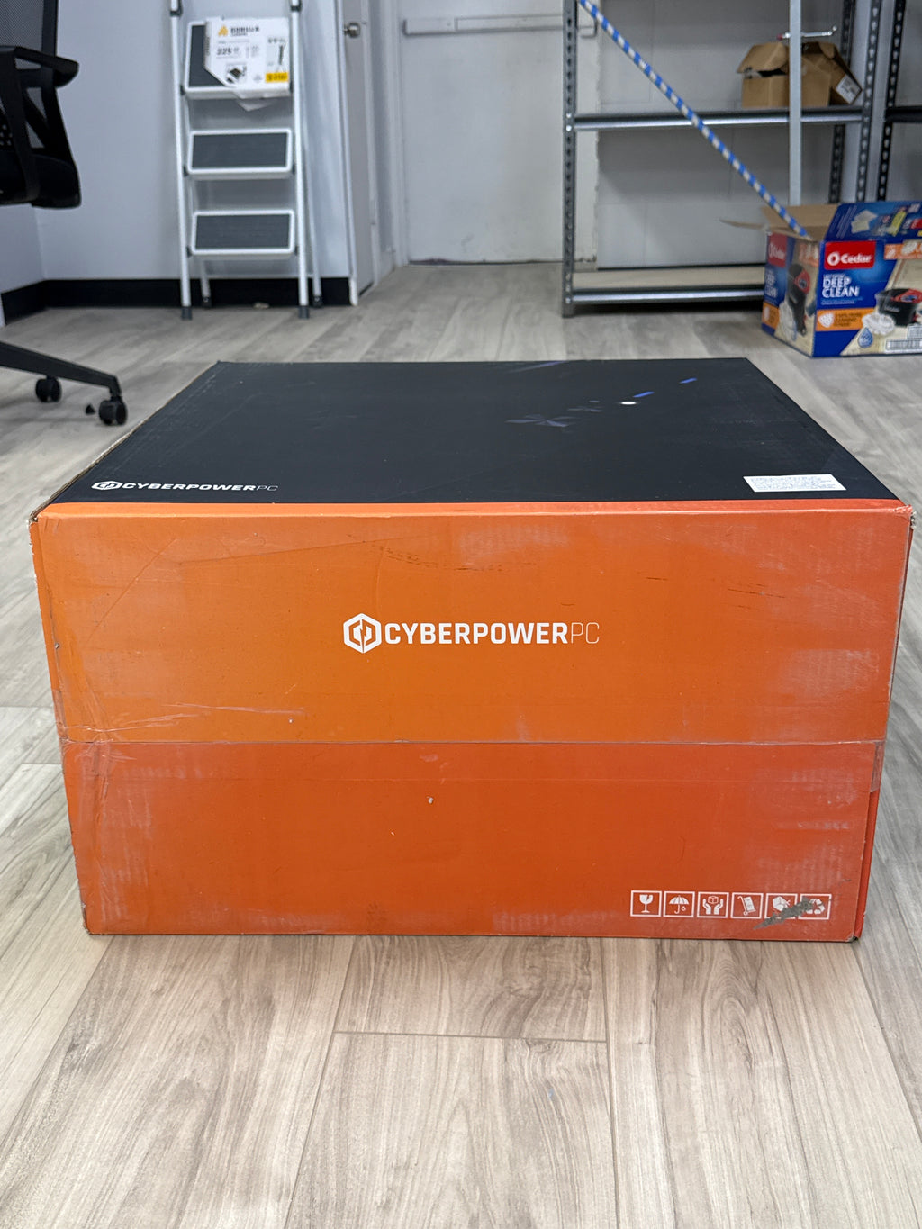 CyberPowerPC Gaming Desktop Intel Core i5-14400F RTX 5060 16GB 1TB SSD Black