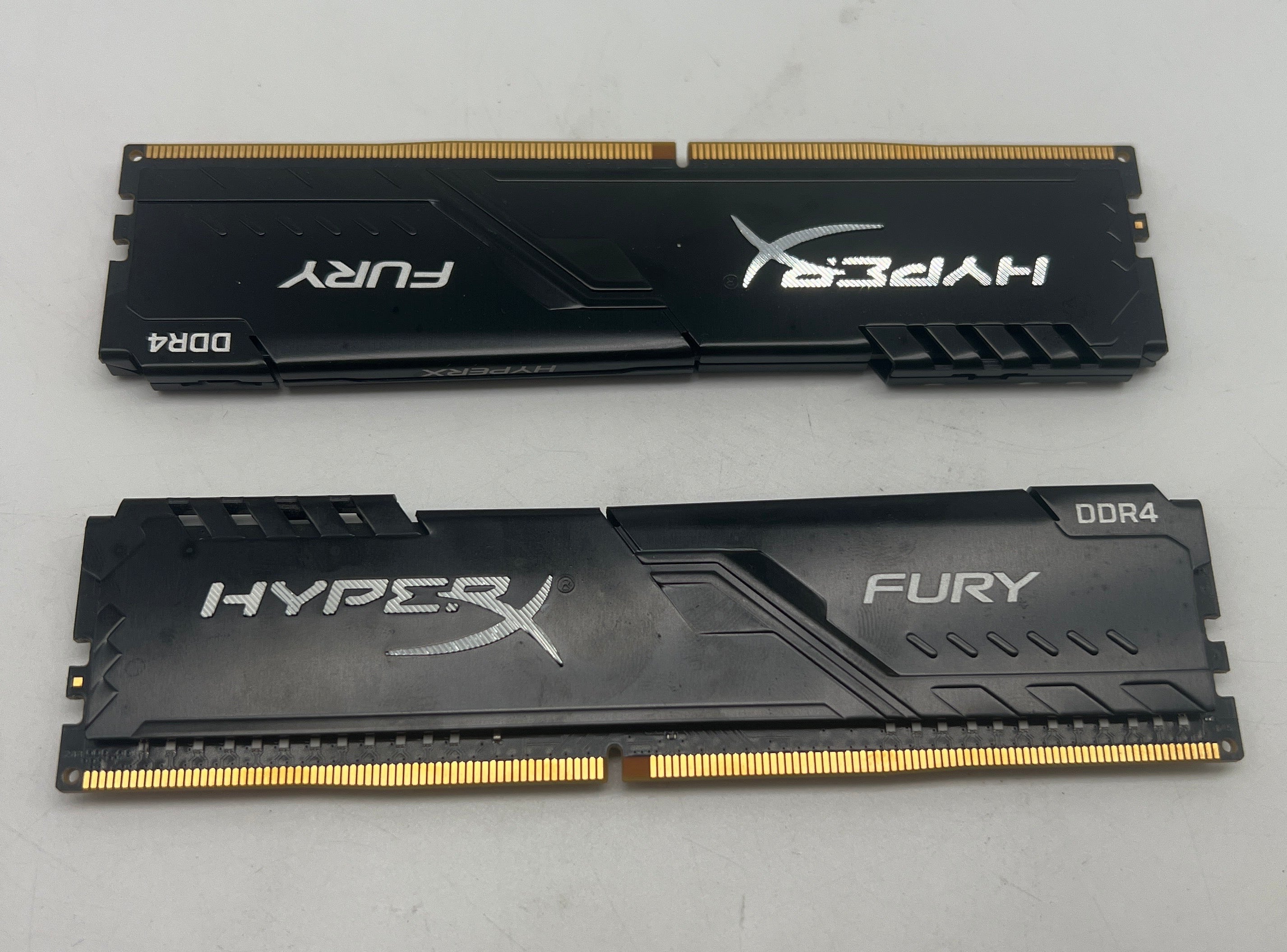 Kingston HyperX DDR4 8 GB (2x4GB) HX421C14FBK2/8 - Used