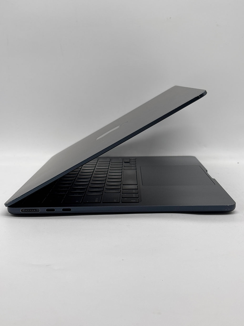 Apple MacBook Air 13" M2 A2681 8GB RAM 256GB SSD - For Parts