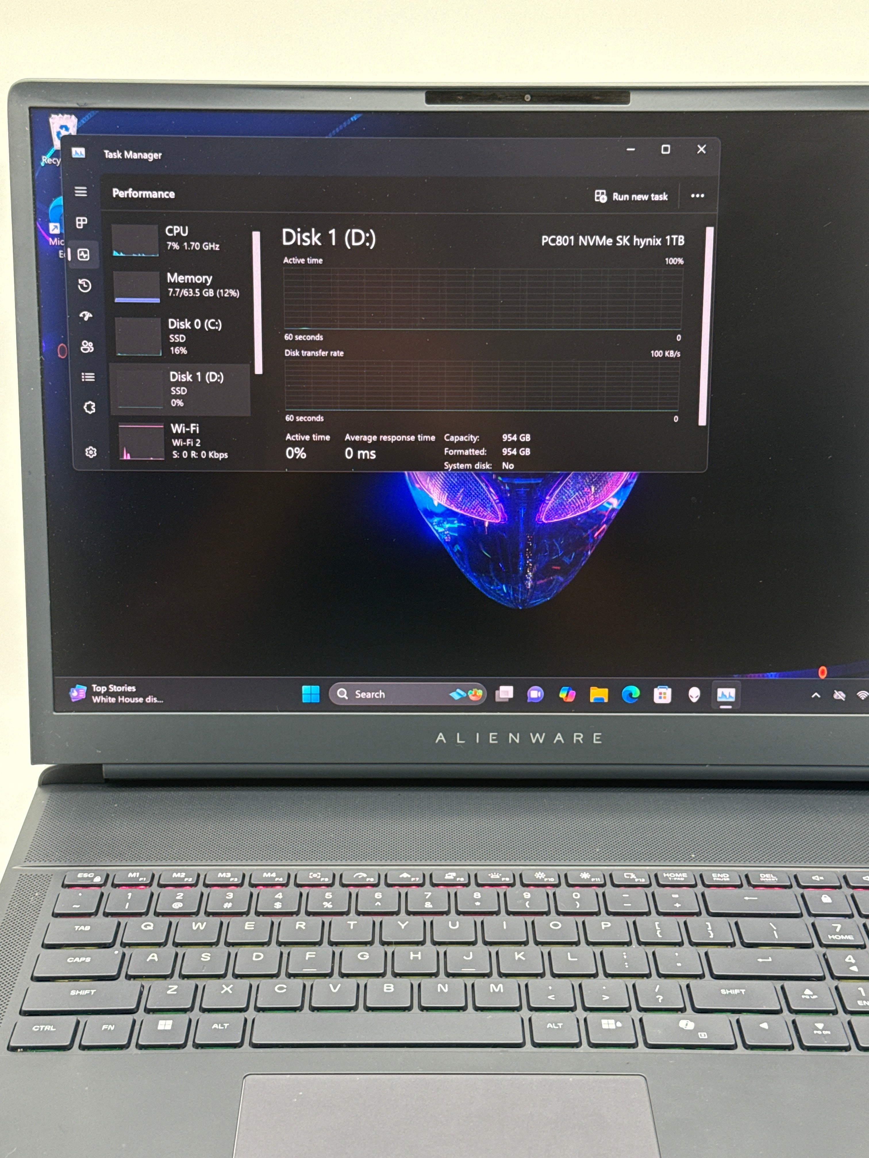 Dell Alienware 18 Area-51 Ultra 9 275HX 64GB RAM 3TB SSD RTX 5090 24GB (Warranty)