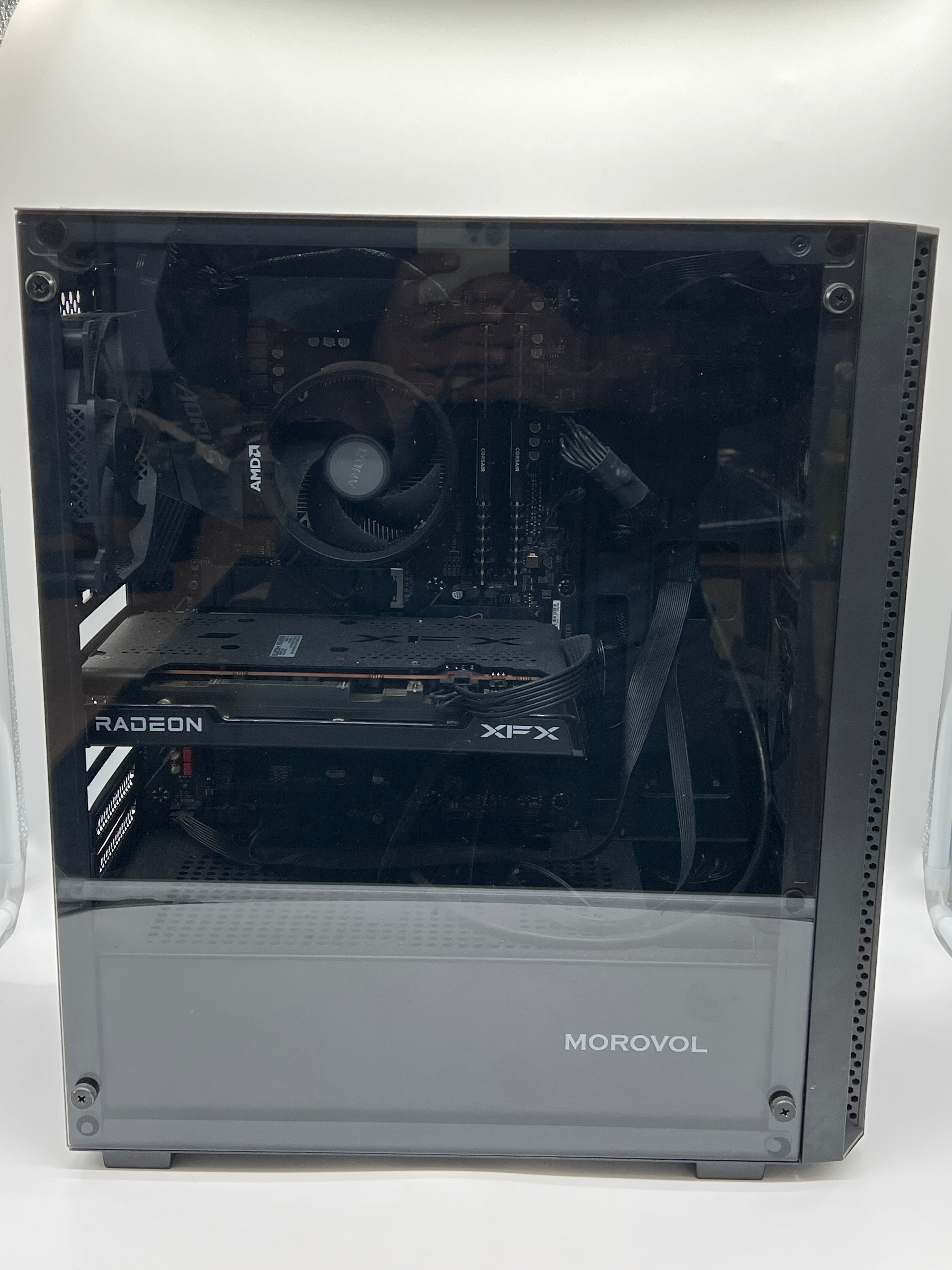 Custom PC Ryzen 5 5600X 32GB RAM 1TB SSD AMD RX 7600 GPU