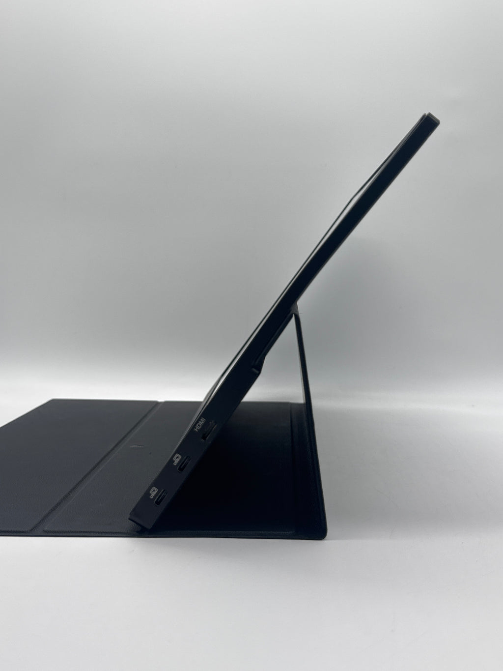 Acer PM161Q Portable LCD Monitor
