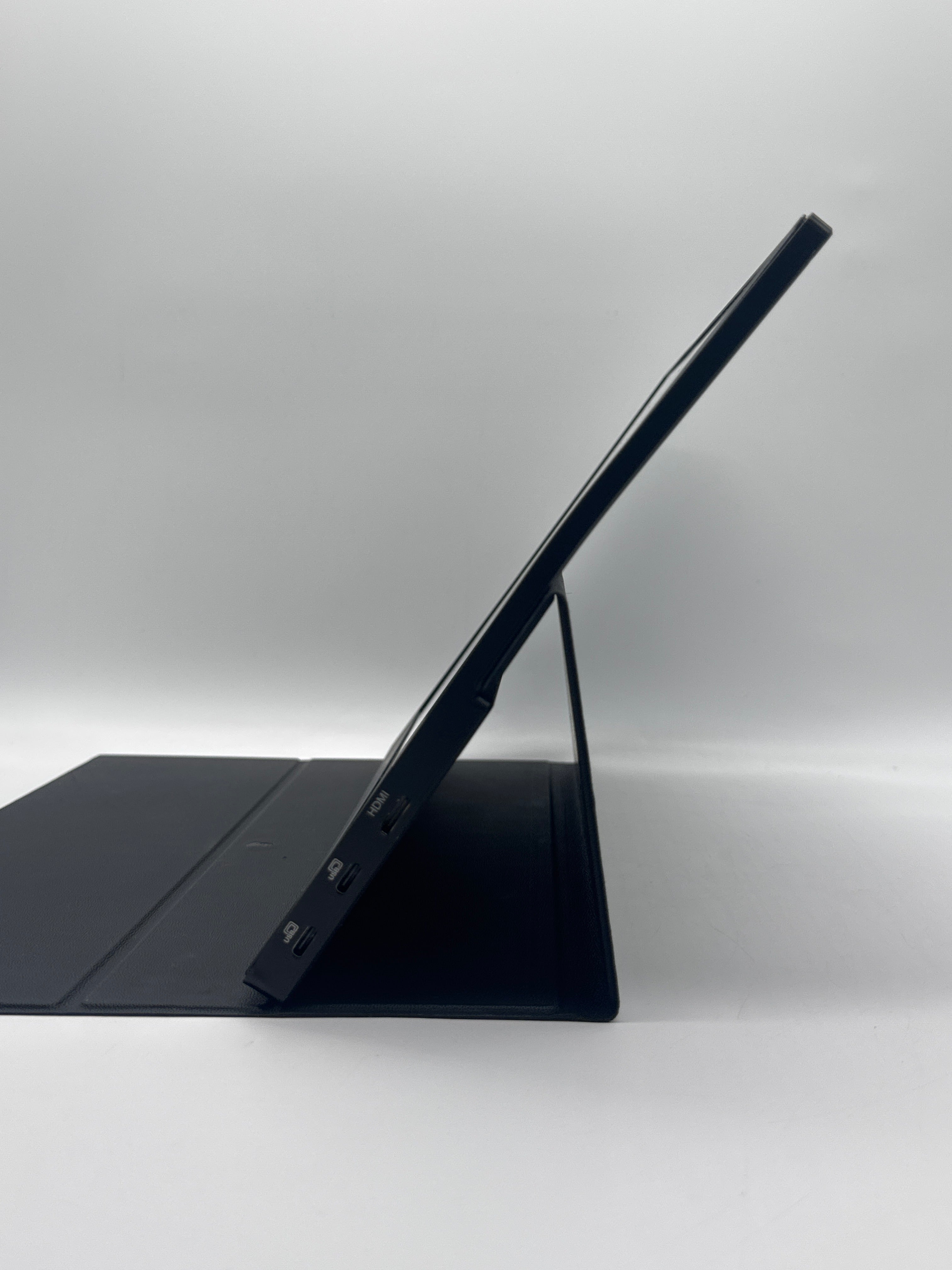 Acer PM161Q Portable LCD Monitor