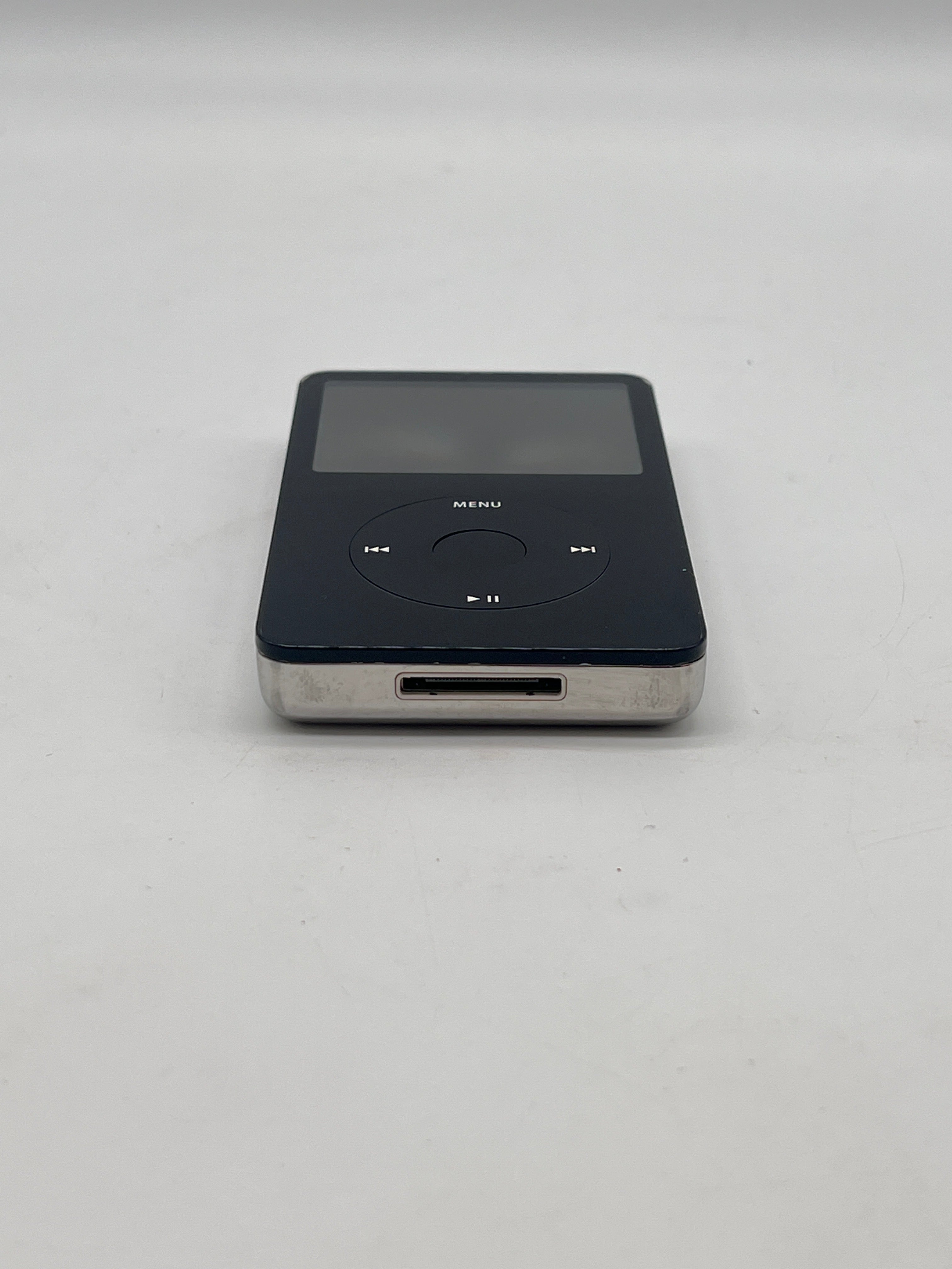 Apple iPod Classic 5th Gen A1136 (2005)  80GB  Black - Used with Box
