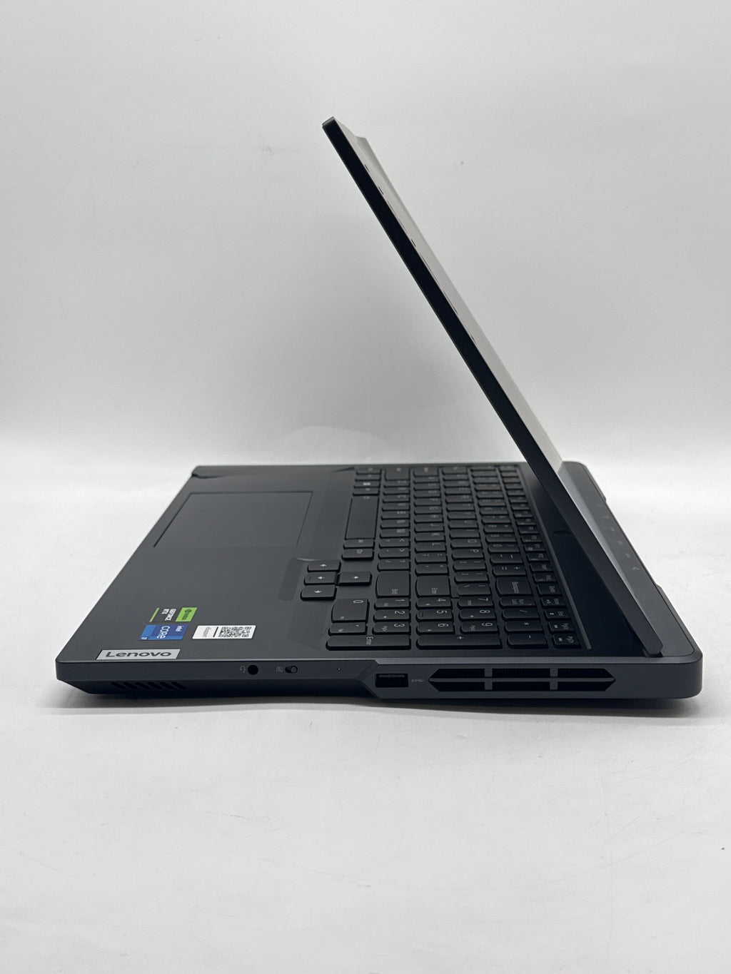 Lenovo Legion Pro 5 16IRX8 17" Core i7 13700HX 32GB RAM 1TB SSD RTX 4070 - For Parts