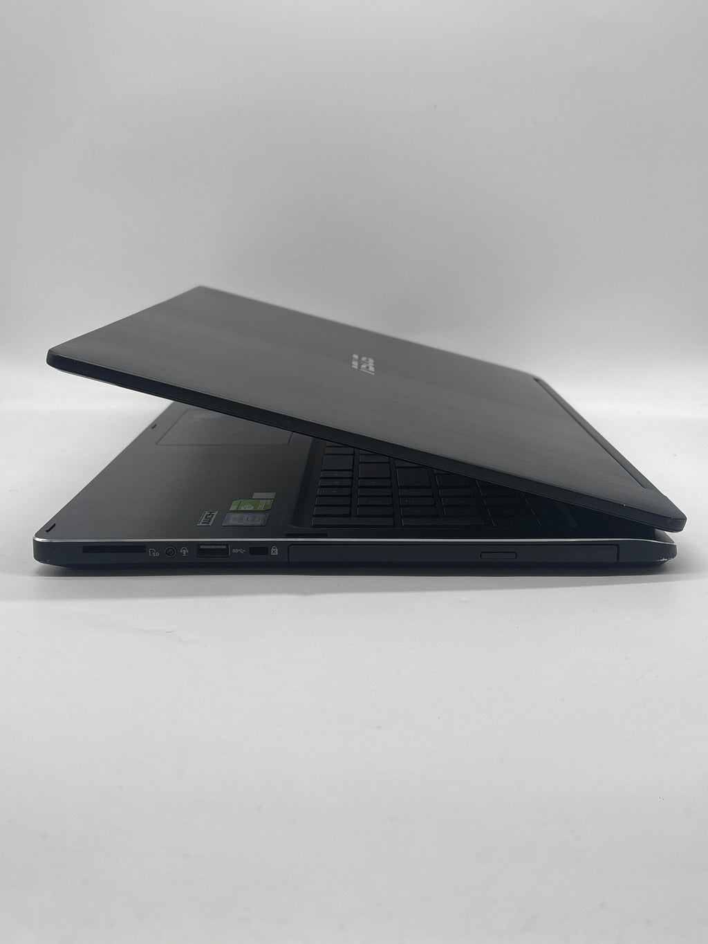 Asus Q552U 15.6" Intel Core i7-6500U 12GB RAM 1TB HDD - For Parts (Read DESC)
