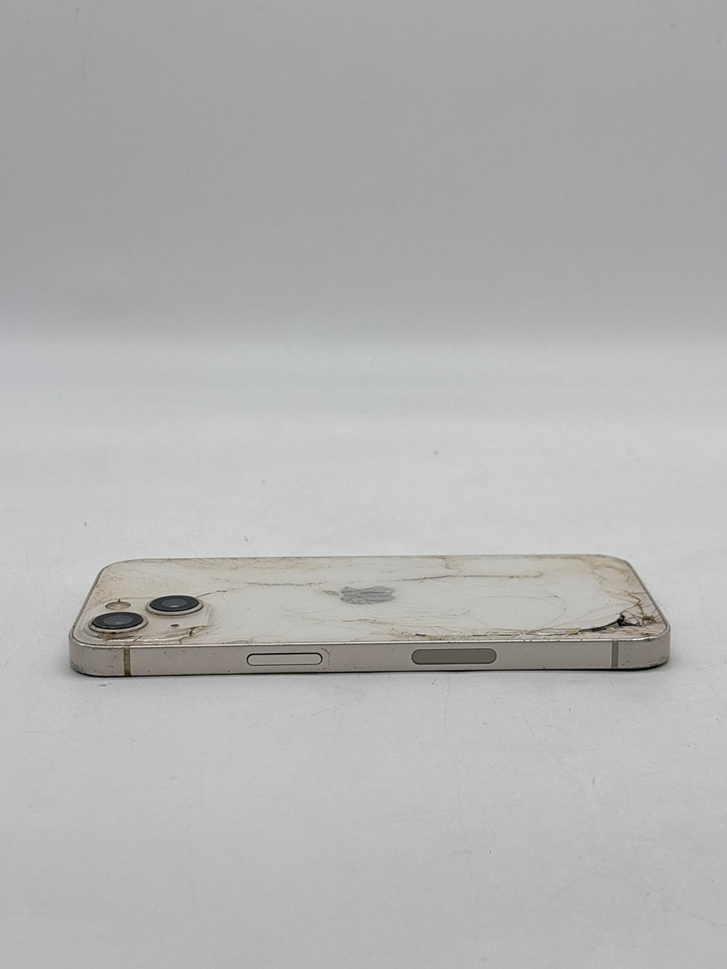 Apple iPhone 13 6.1" A2633 128GB Network Unlocked Starlight - For Parts