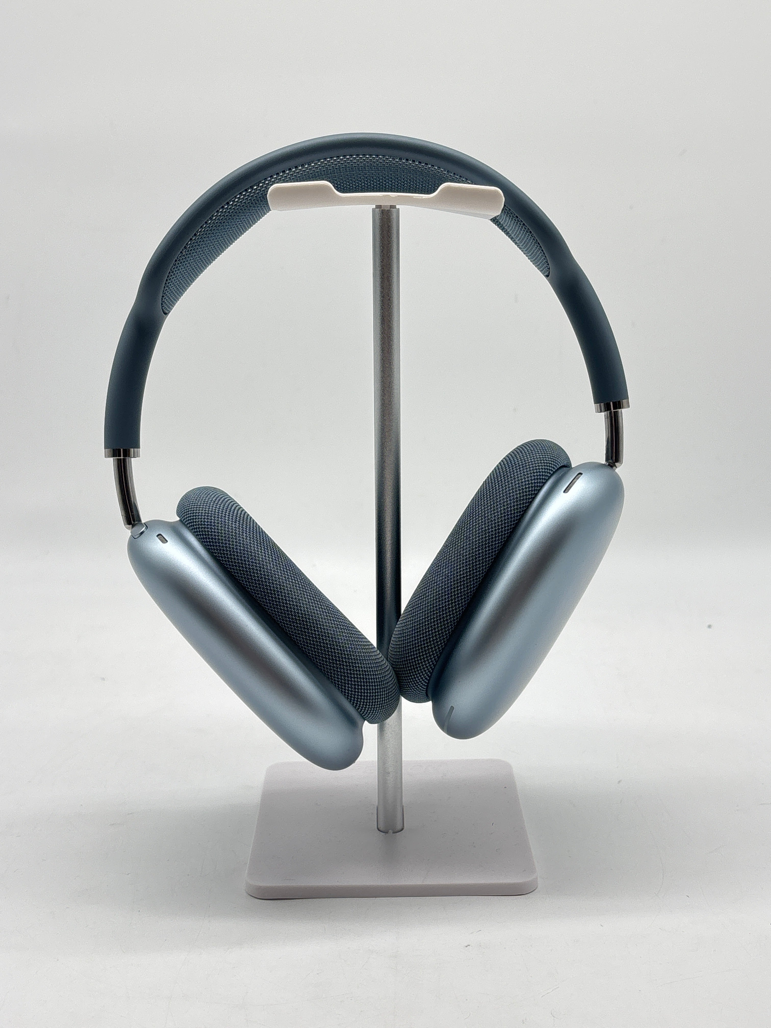 Apple AirPods Max A3184 (USB-C) Headphones Blue - Used