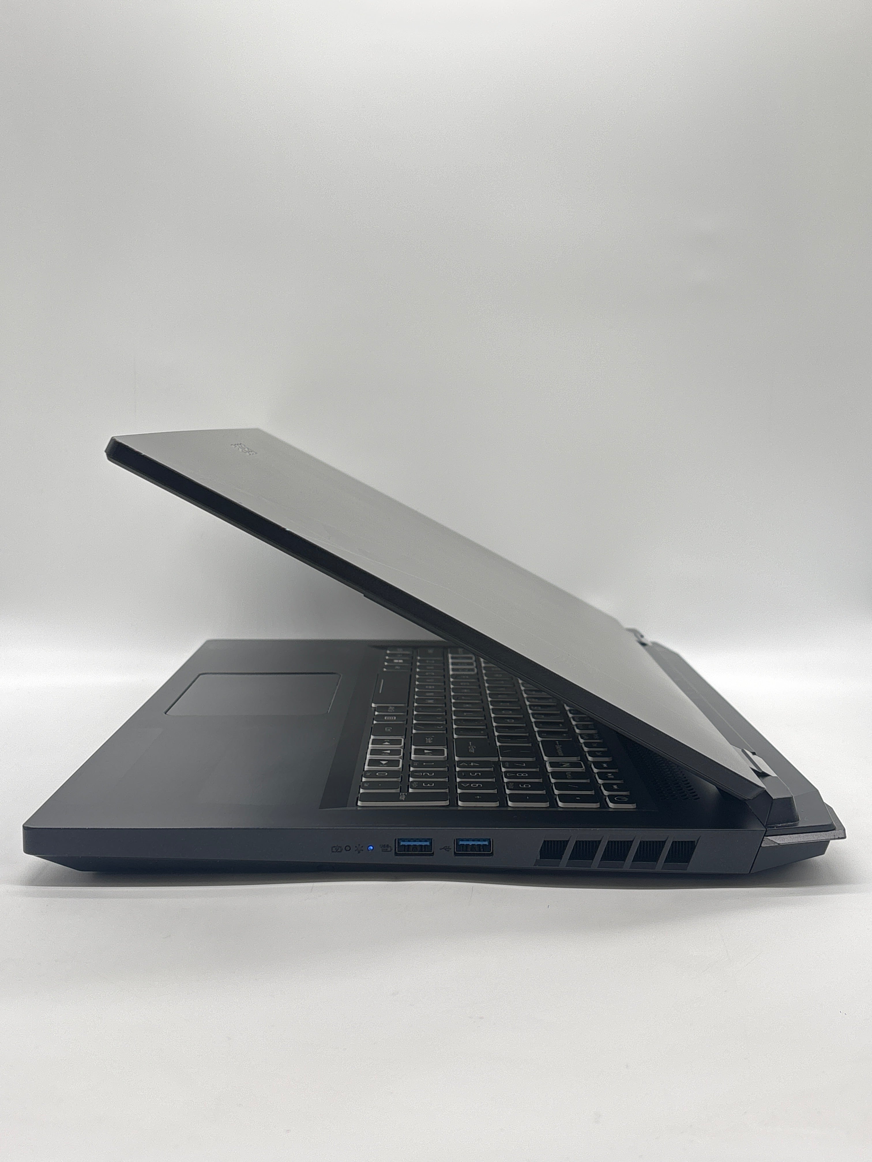 Acer Nitro 5 N22C2 Ryzen 7 6800H 16GB RAM 1TB SSD GeForce RTX 3060