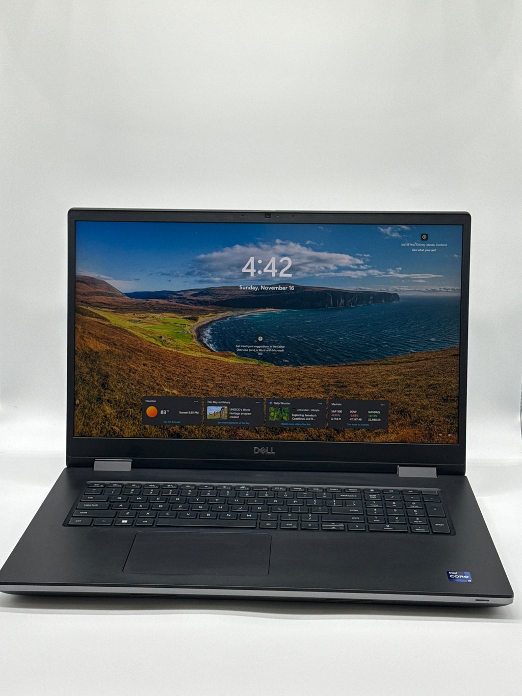Dell Precision 7780 17.3 in Intel Core i9 64GB RAM 2TB SSD Gray