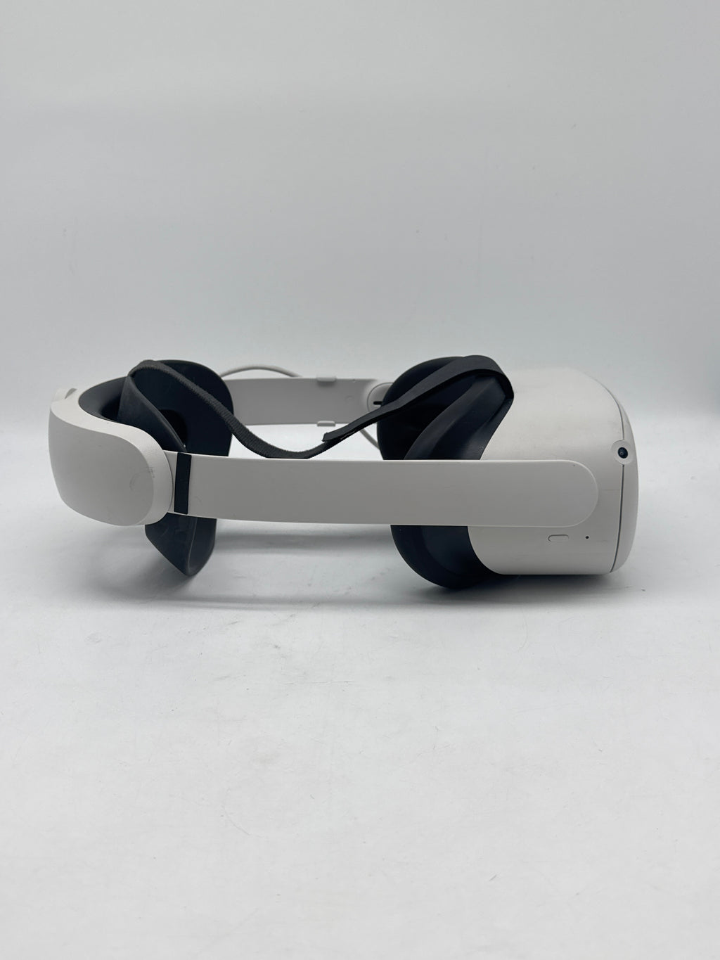 Meta Quest 2 Standalone VR Headset 128GB White - Used