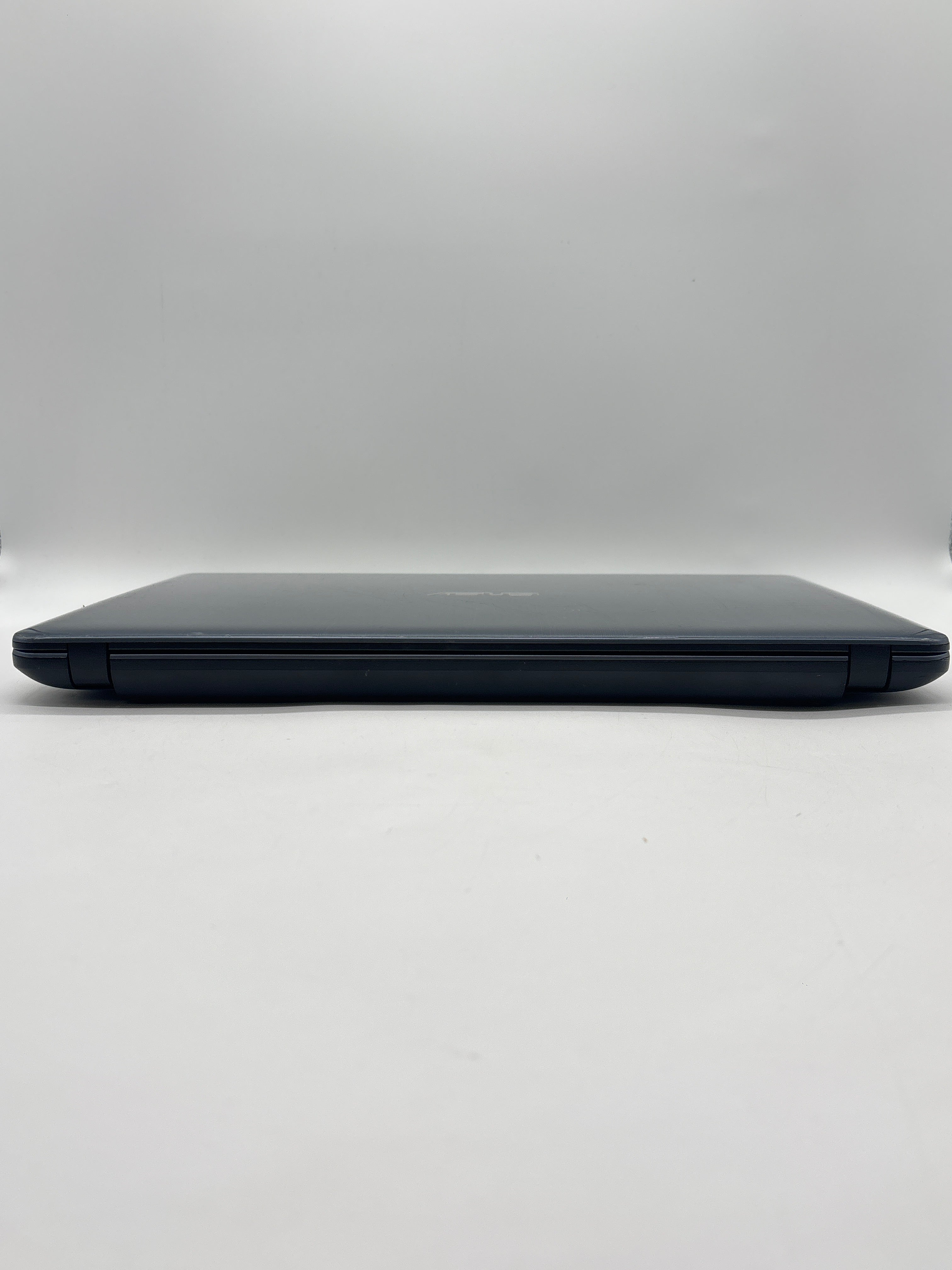 Asus A540U i3-7100U 4GB RAM 512GB SSD - For Parts (Bad Battery)