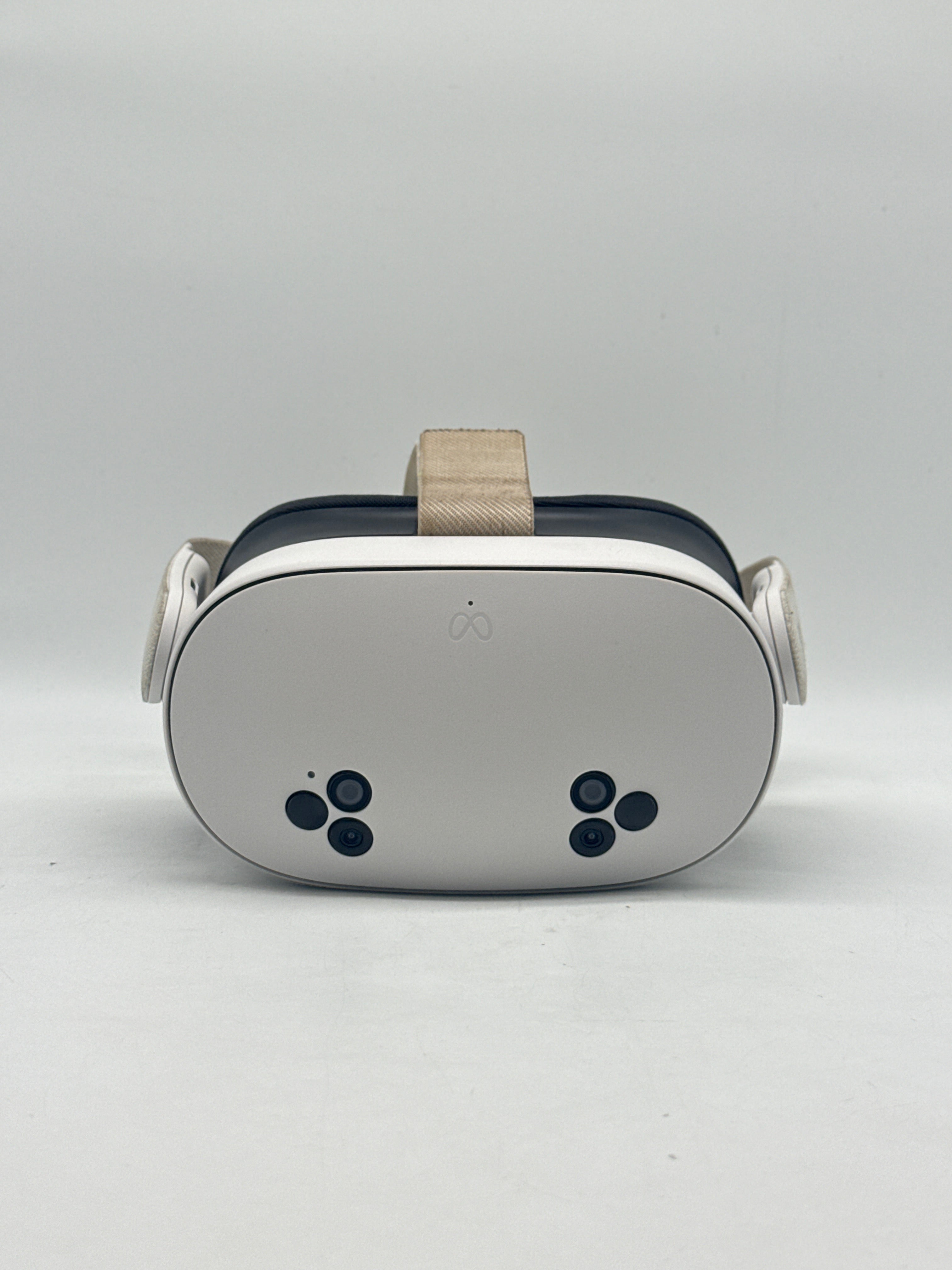 Meta Quest 3S 128GB Standalone All-in-One VR Headset White - Used
