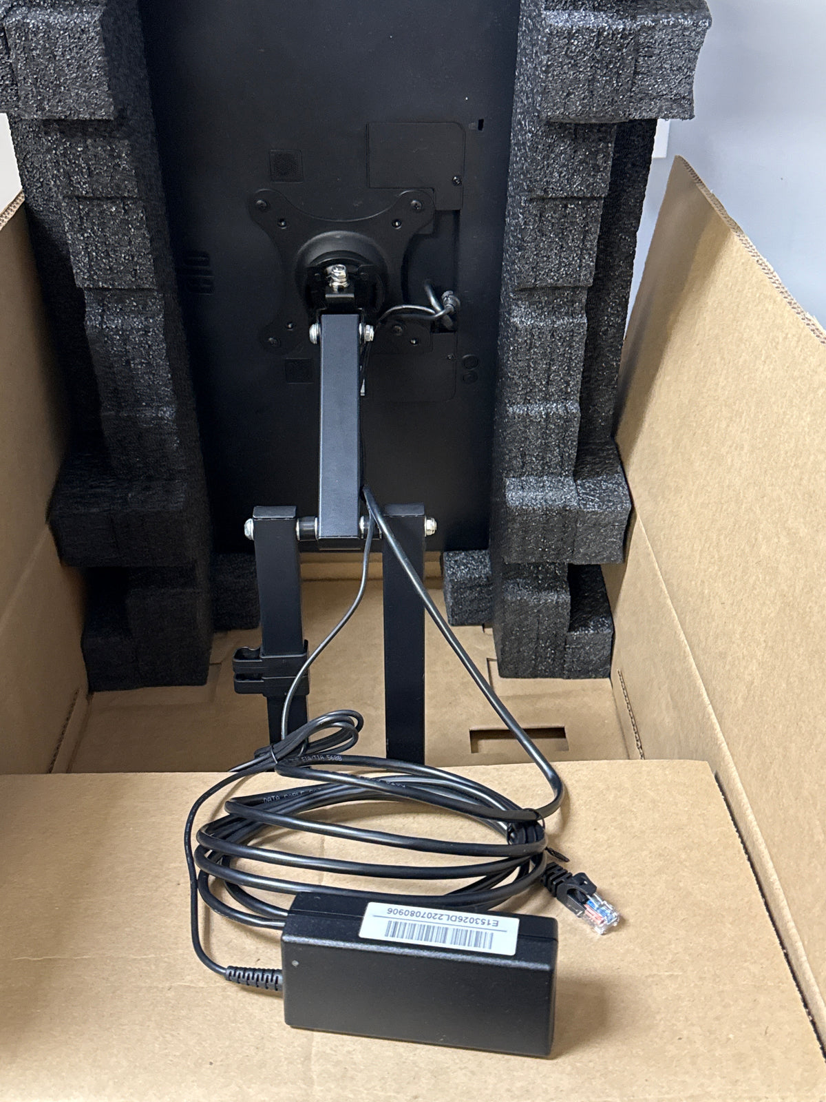 Toast Flex POS ELO V4 22in Touchscreen Terminal with Mounting Stand - Used