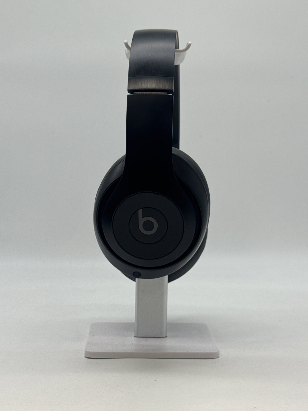 Beats Studio Pro Over-Ear Headphones - Black