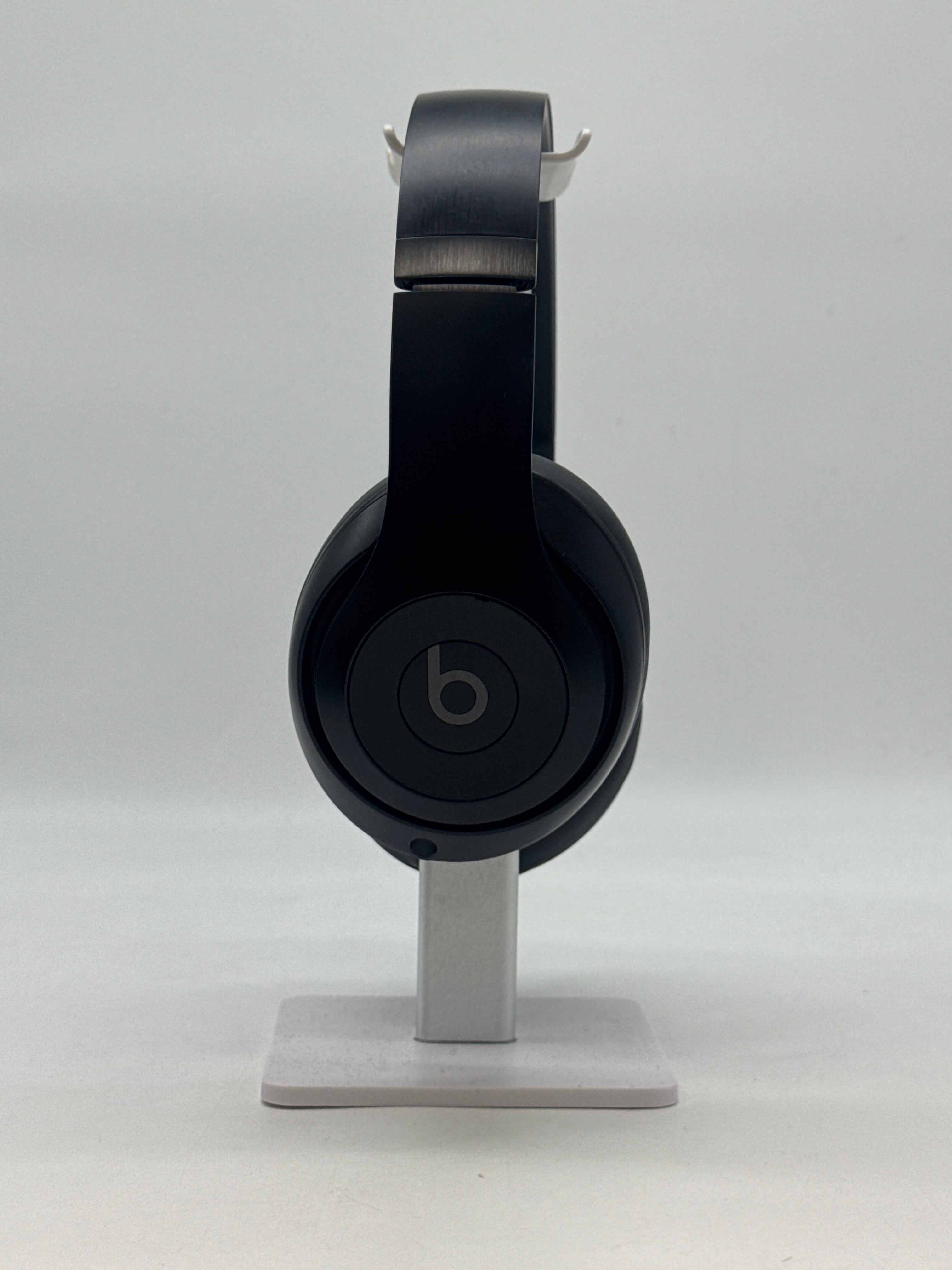 Beats Studio Pro Over-Ear Headphones - Black