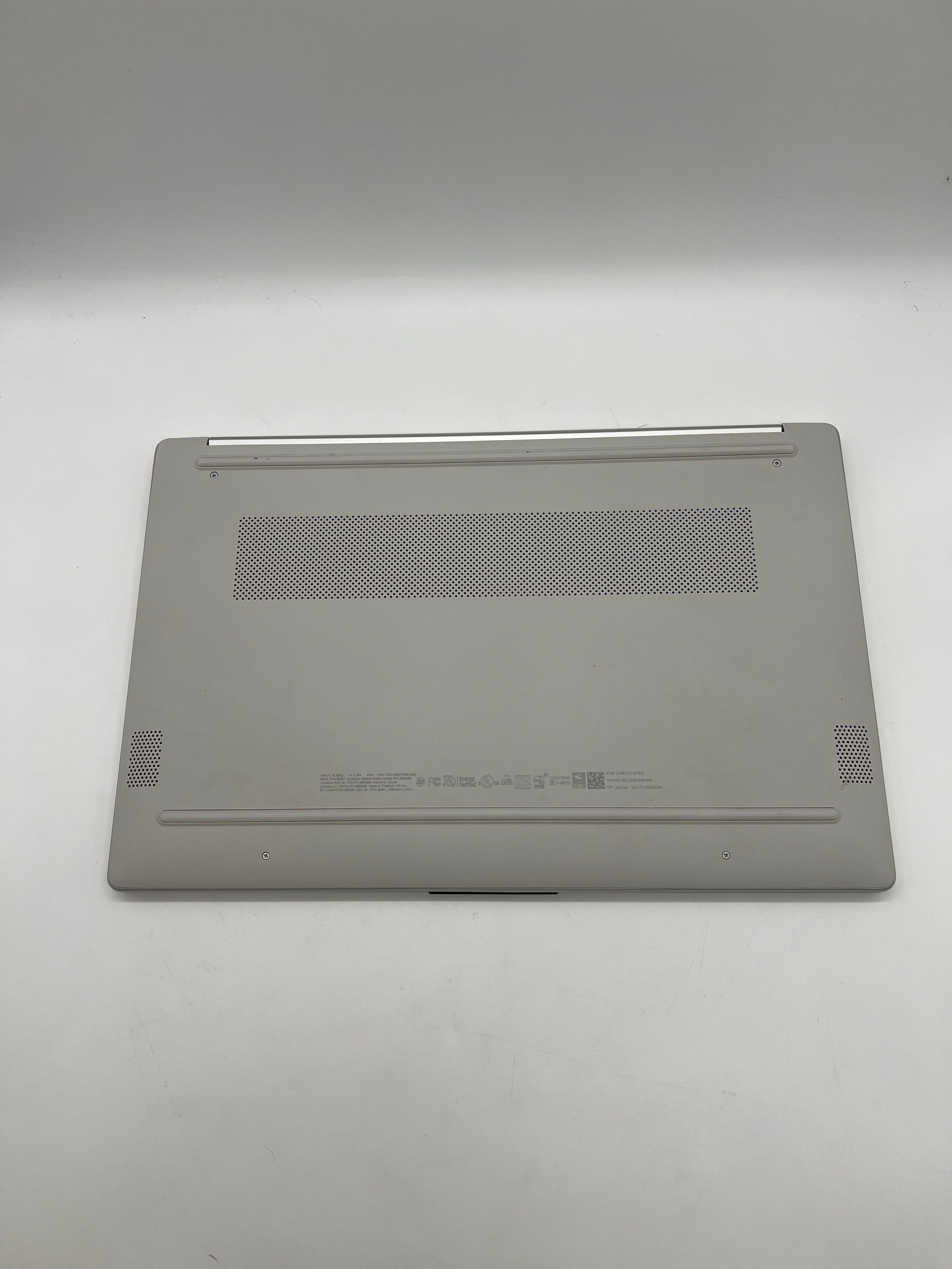 HP 15-FC0025DX 15" AMD Ryzen 5 8GB RAM 512GB SSD