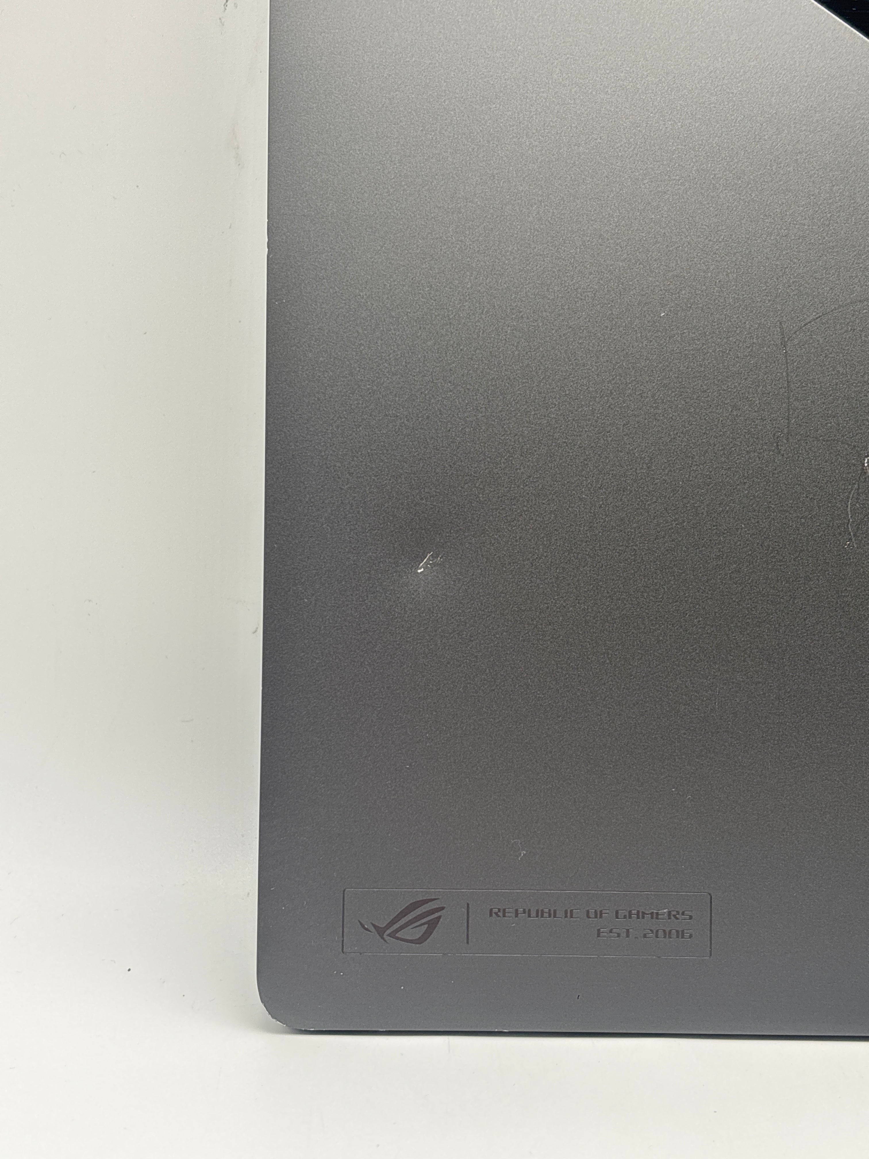 ASUS ROG Zephyrus G16 Ultra 9 285H 32GB RAM 2TB SSD RTX 5080