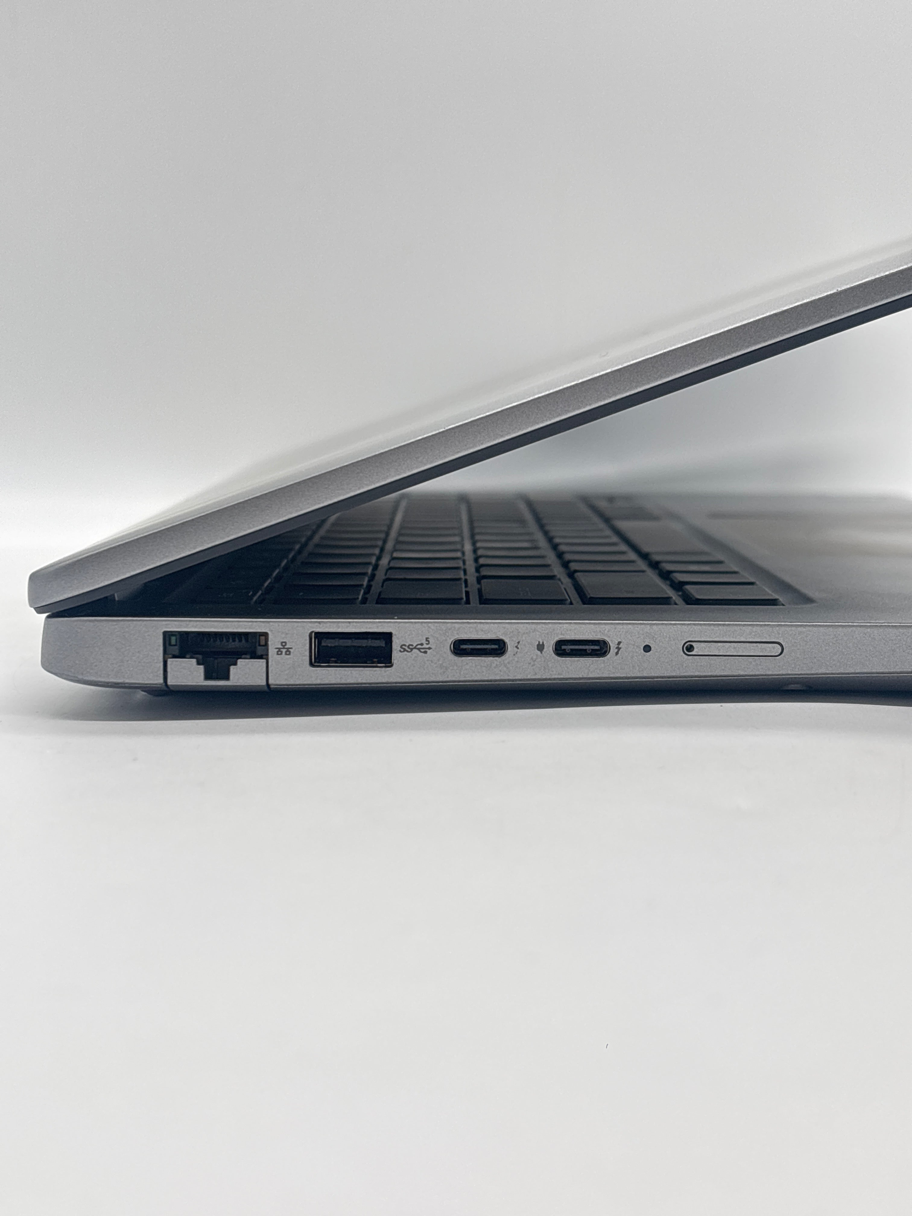 Dell Latitude 5450 Ultra 7 155U 16GB RAM 1TB SSD - Cellular (Warranty)