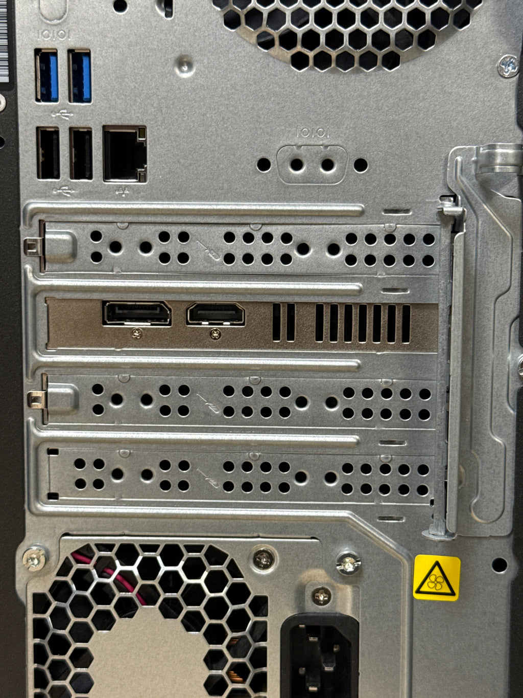 HP Victus 15 Ryzen 5 5600G 8GB RAM 512GB SSD Radeon RX 6400