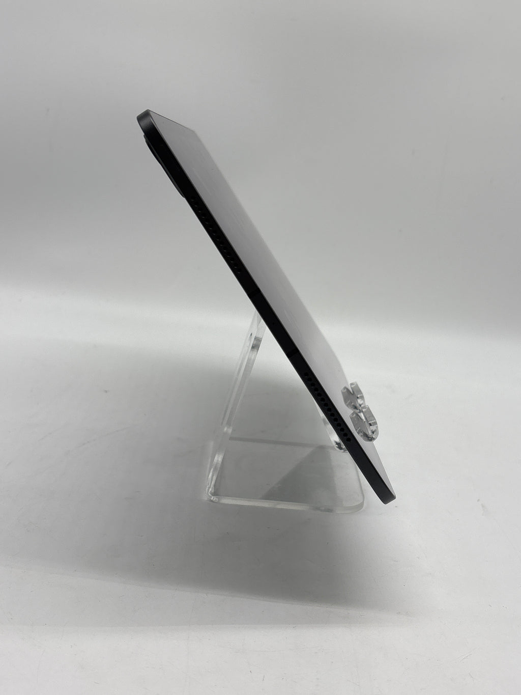 Apple iPad Pro 11" M4 1TB Wi-Fi + Cellular Unlocked Gray - Used