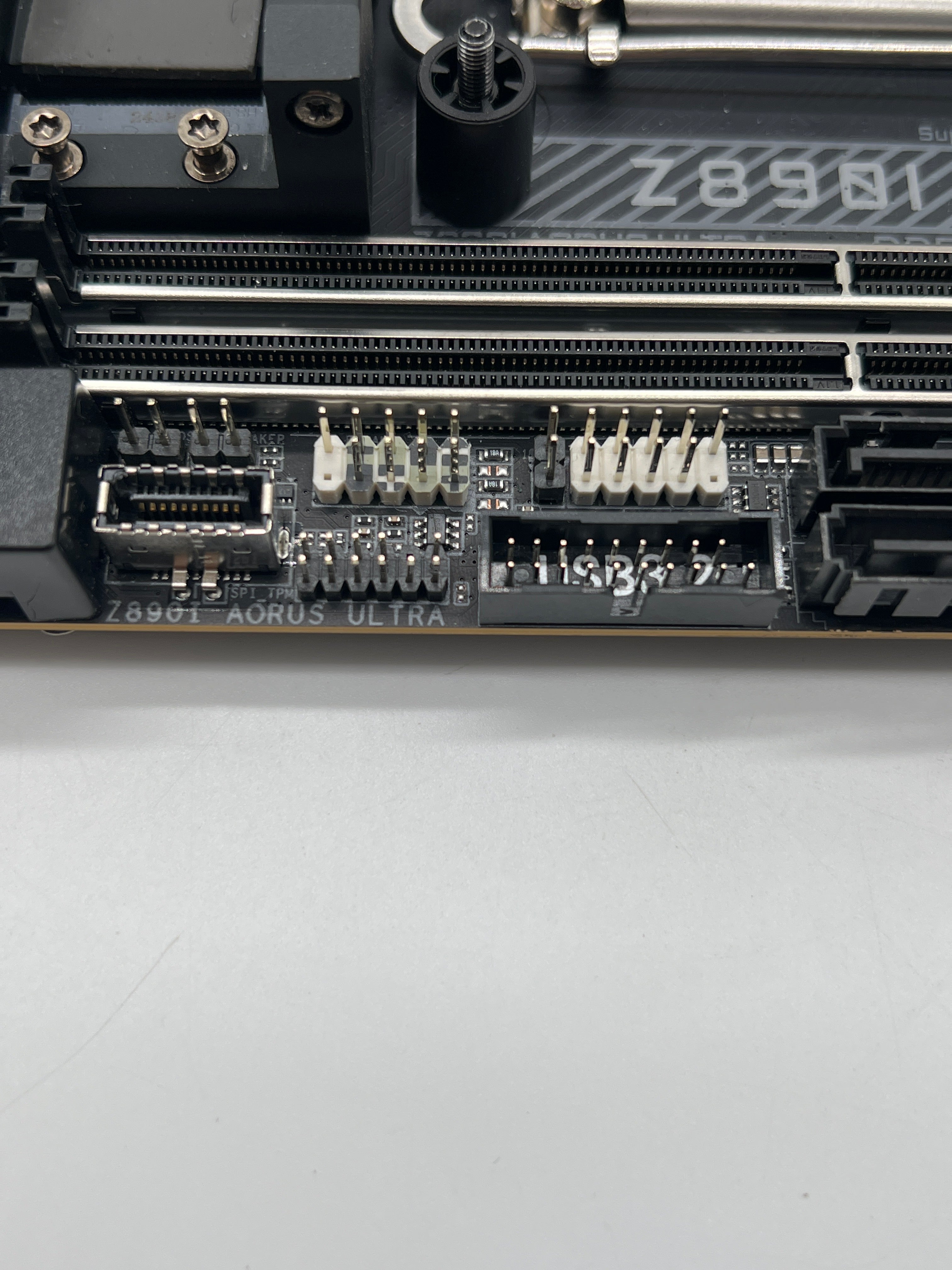 Aorus Gigabyte A890i Ultra LGA 1851 Mini-ITX DDR5 Black Used