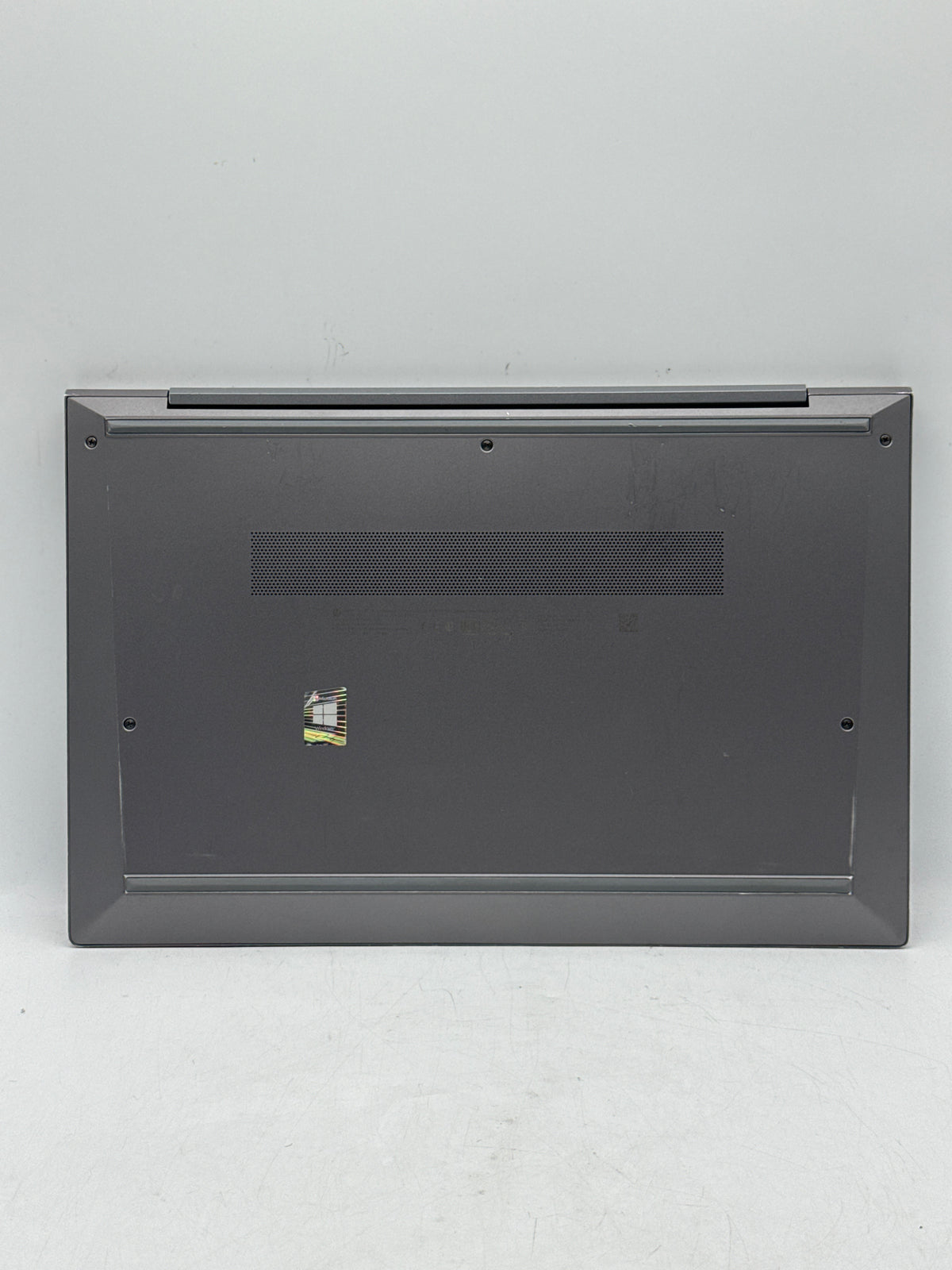 HP ZBook Firefly 14 G8 14" Intel Core i5-1135G7 16GB RAM 256GB SSD - READ