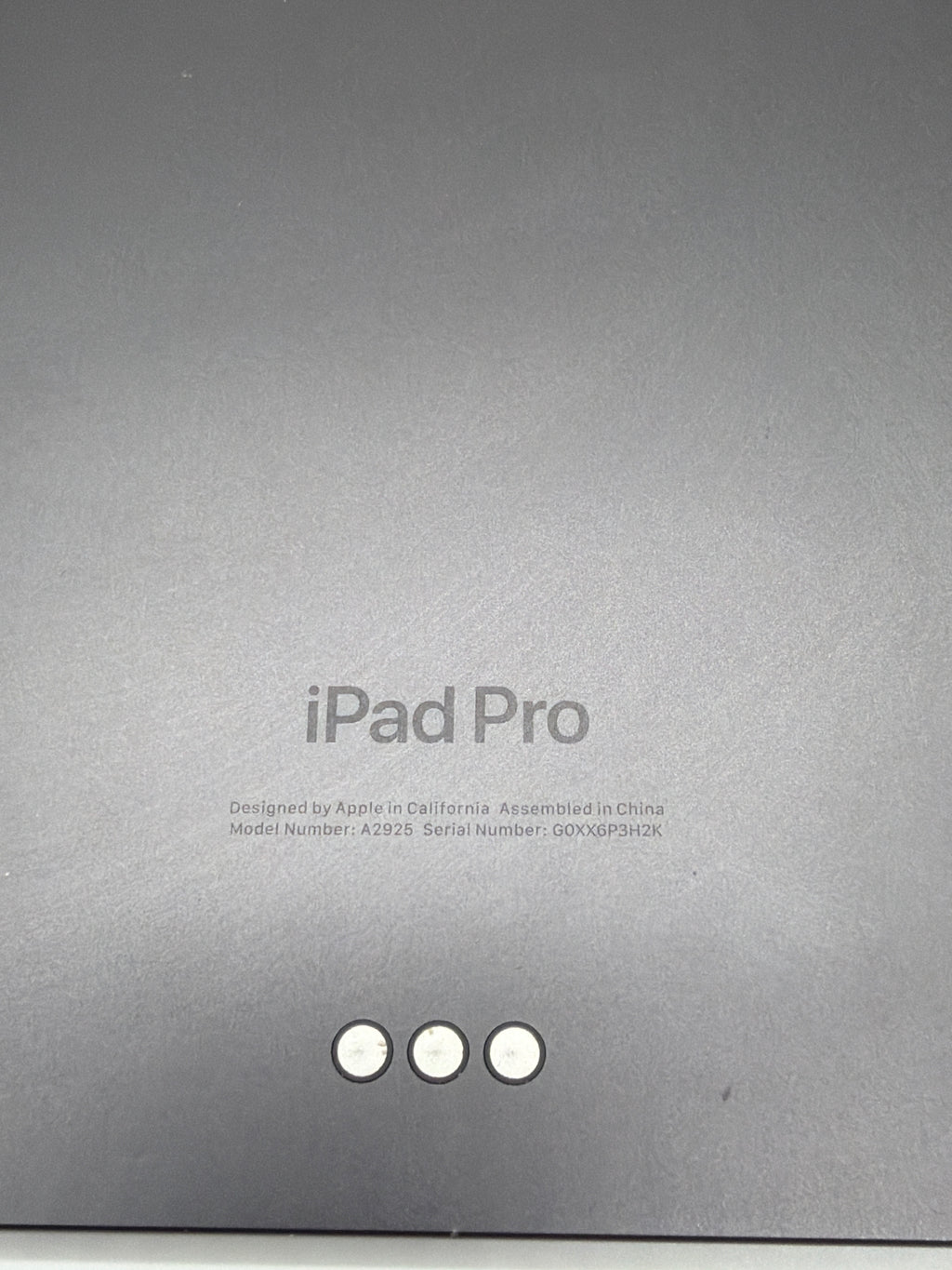 Apple iPad Pro  Wi-Fi M4 13" 256GB Space Black A2925 Broken Screen Read
