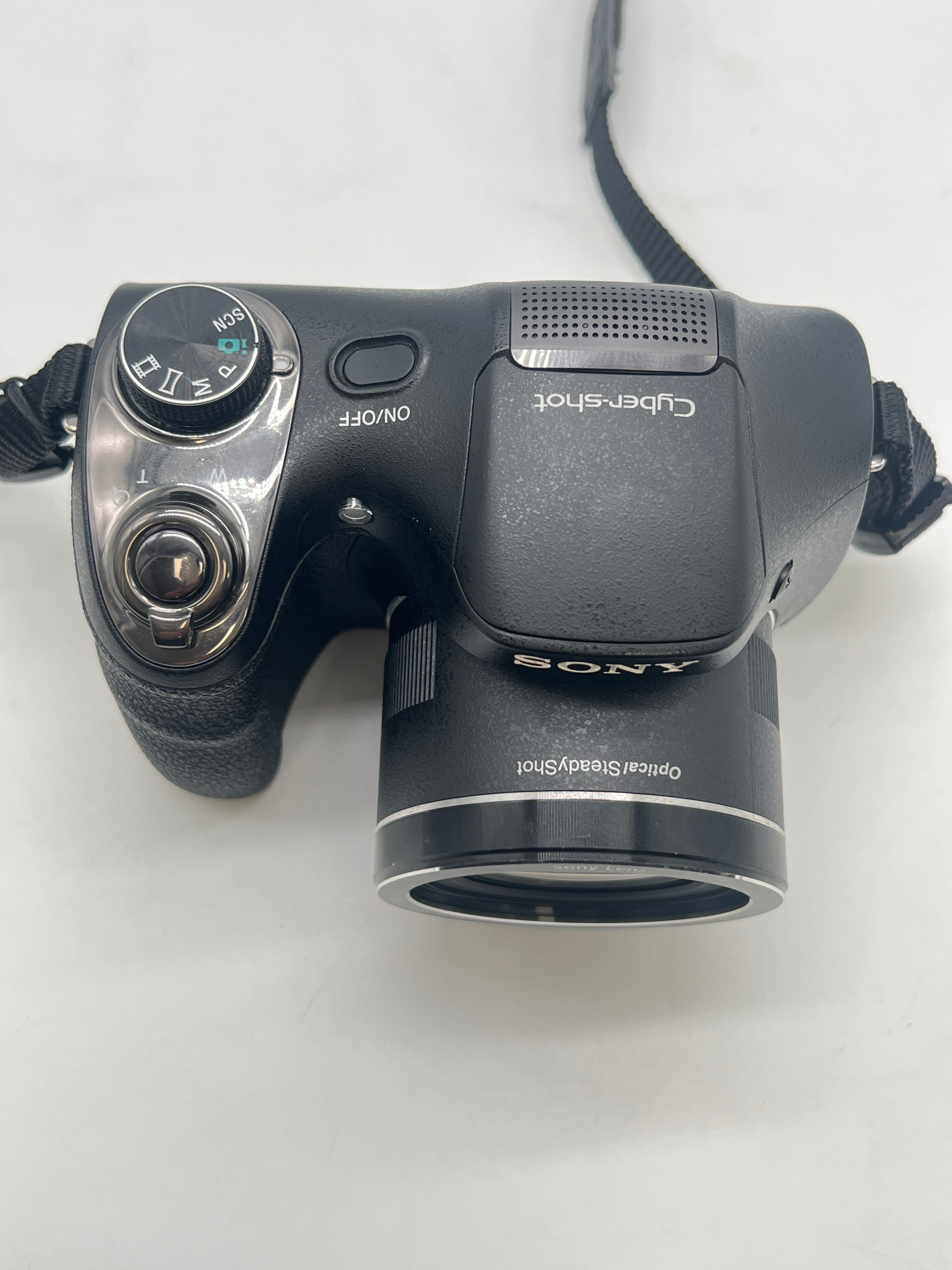 Sony Cyber-shot DSC H300 20.1 MP 35x Optical Zoom - Used