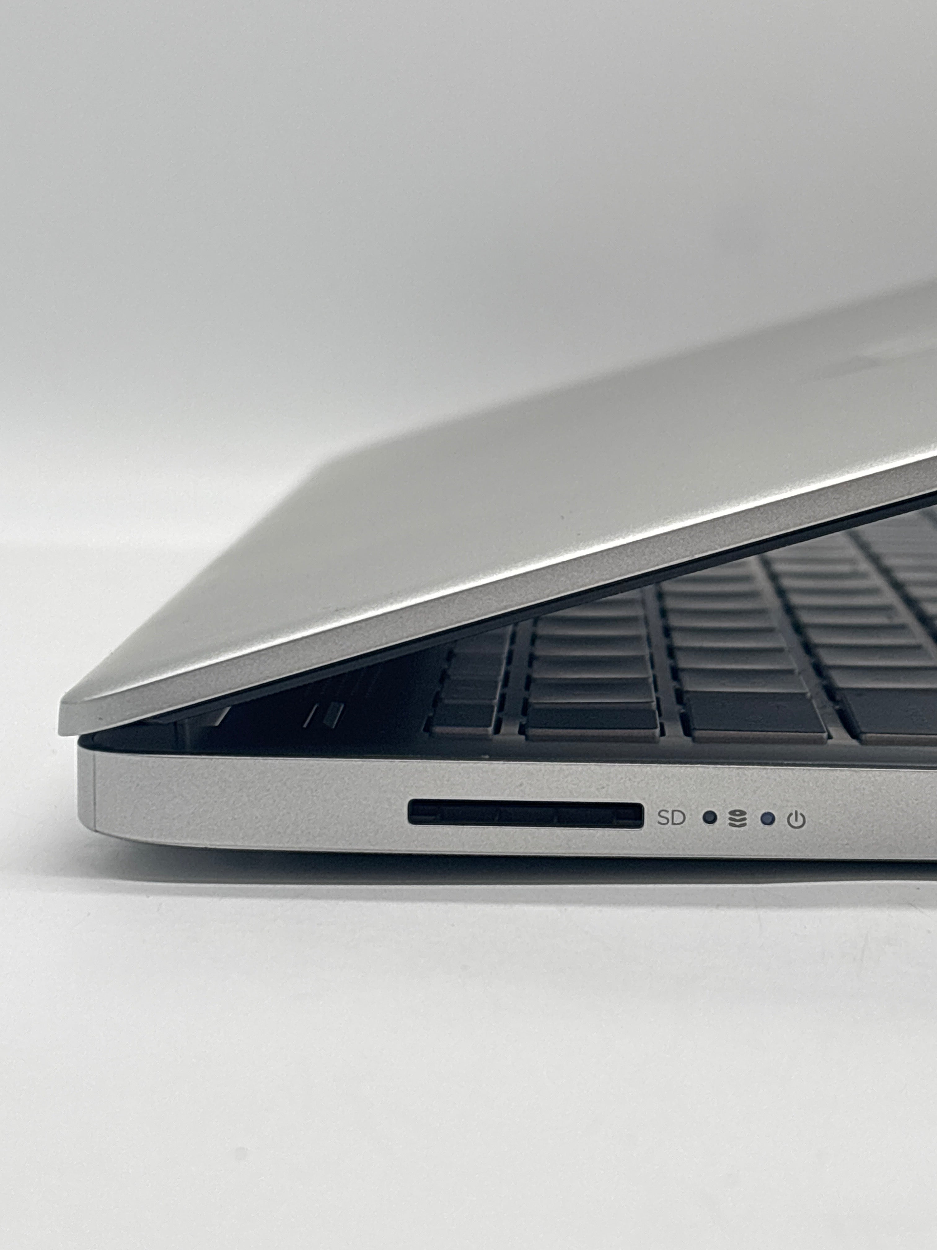 HP 14-dq0760dx 14 inch Celeron N4120 16GB RAM 128GB Silver Laptop