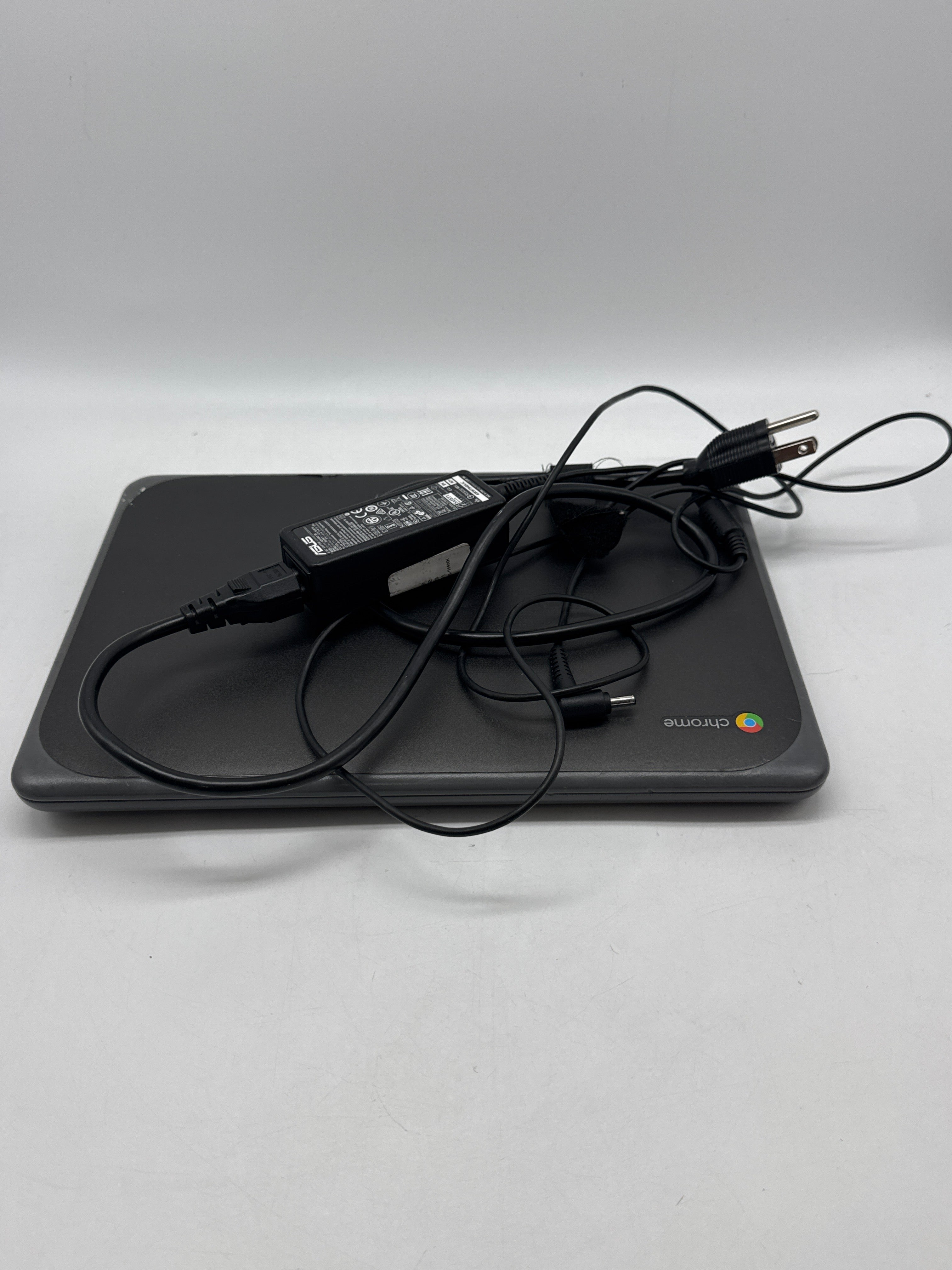 Asus Chromebook C202SA 11.6" Intel Celeron 4GB RAM 32GB eMMC - Used